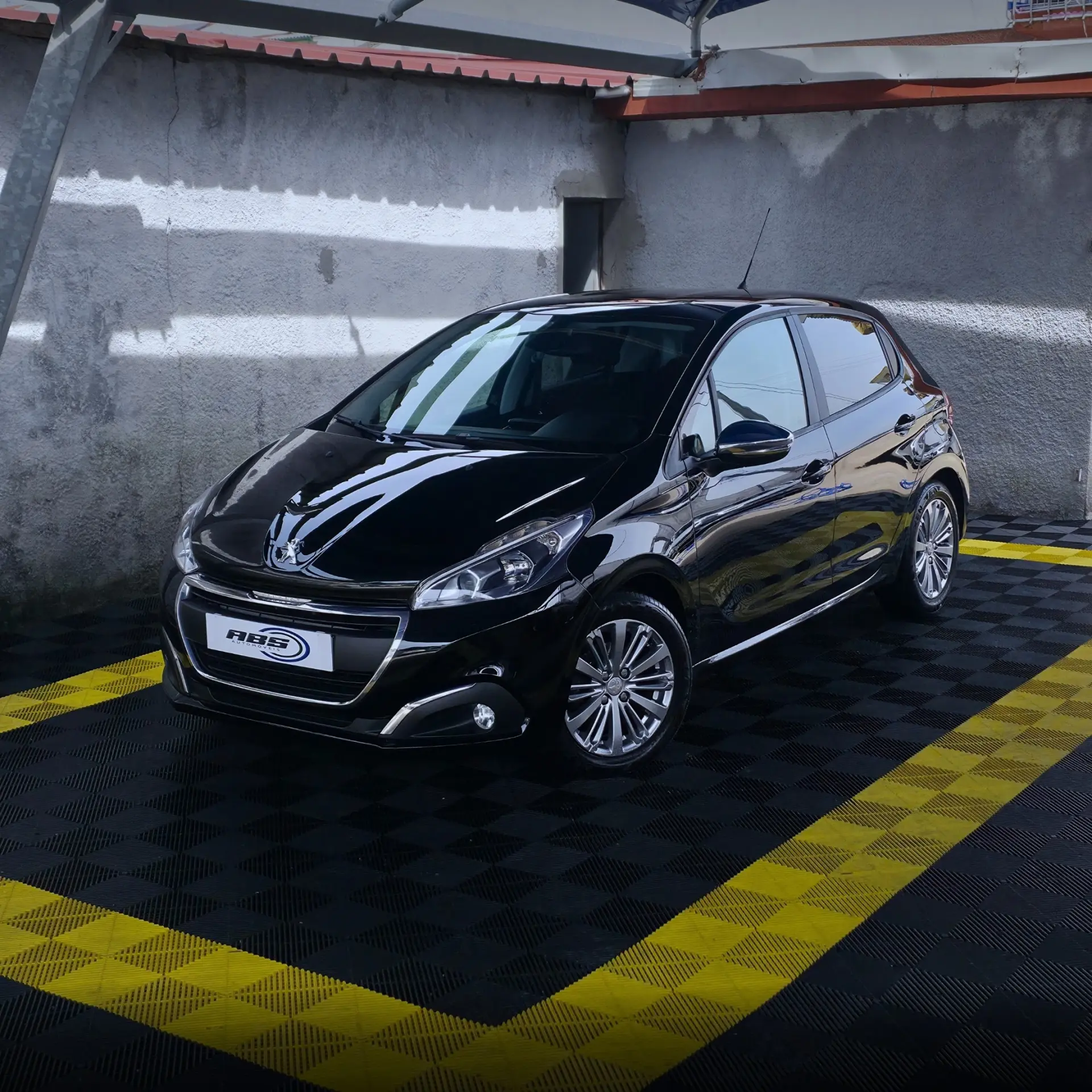 Peugeot 208 1.2 PureTech Style 1