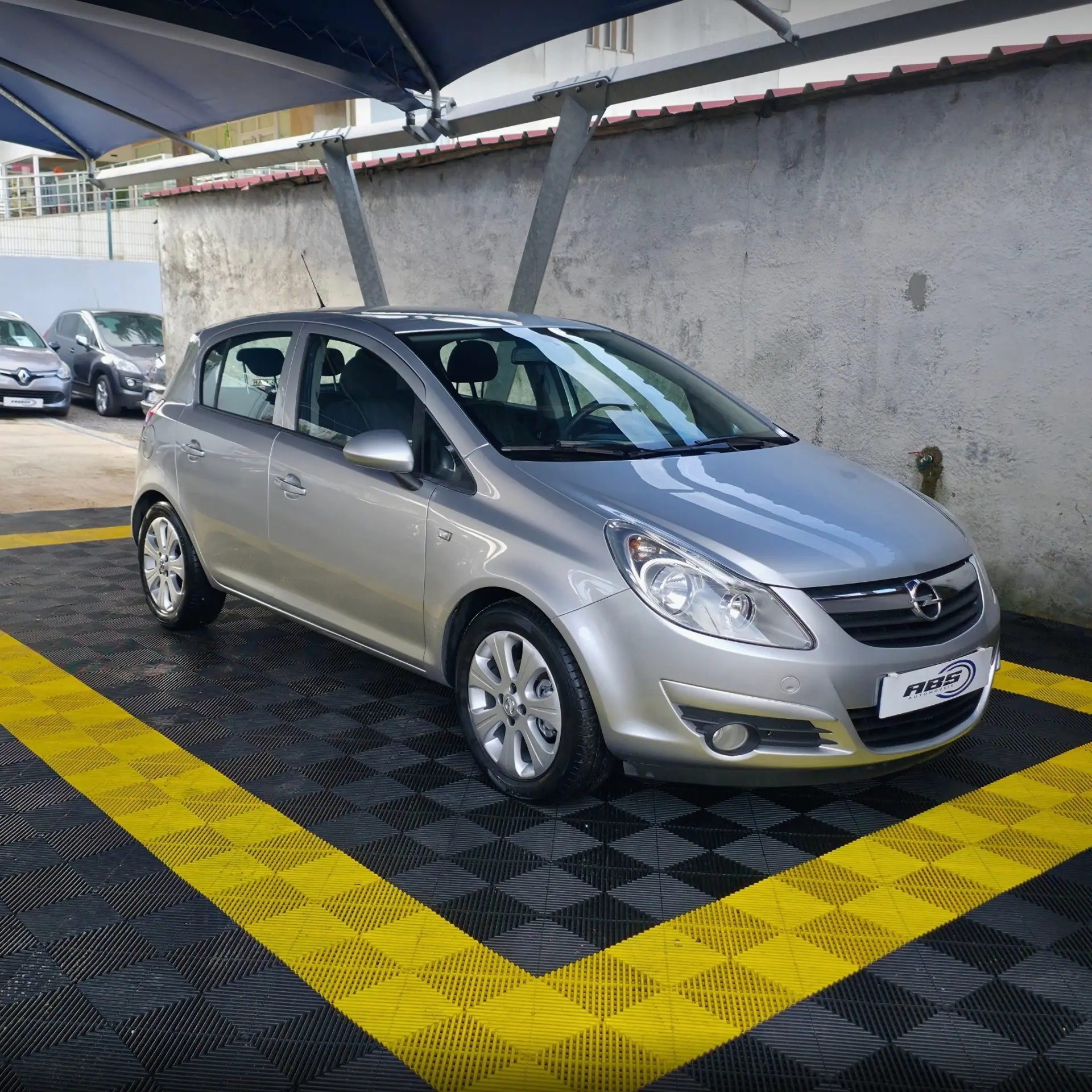 Opel Corsa 1.2 Enjoy 3