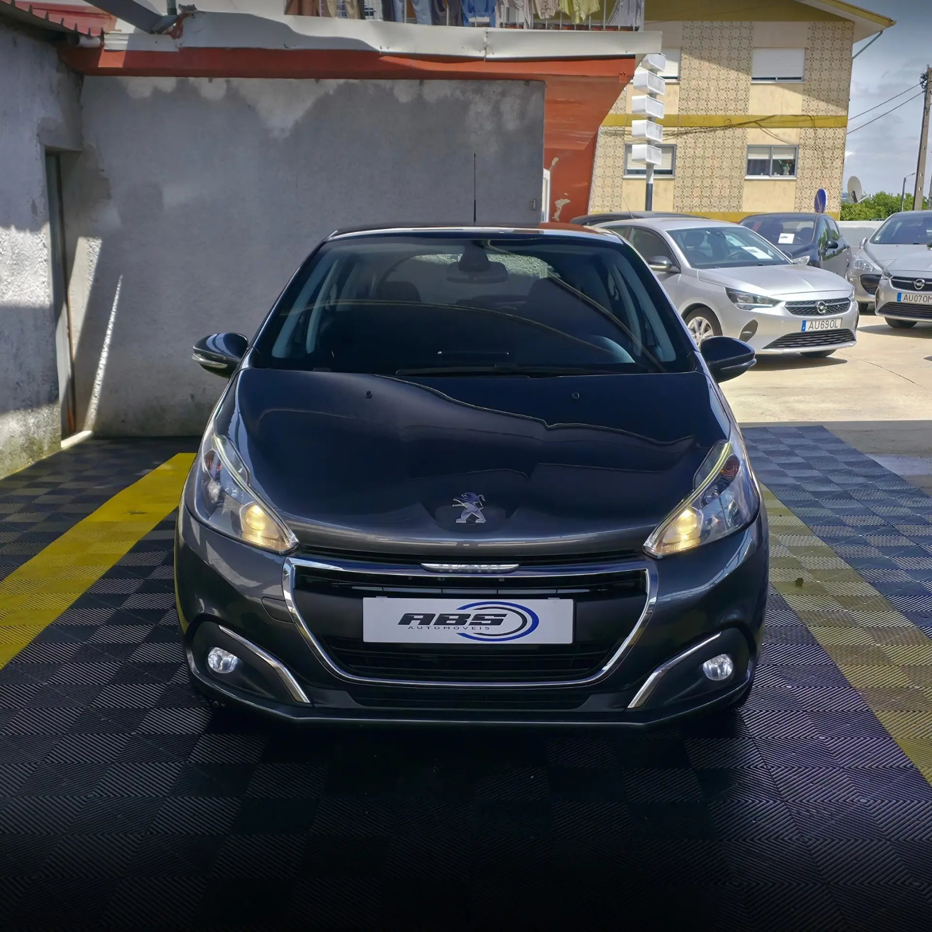 Peugeot 208 1.2 PureTech Style 5