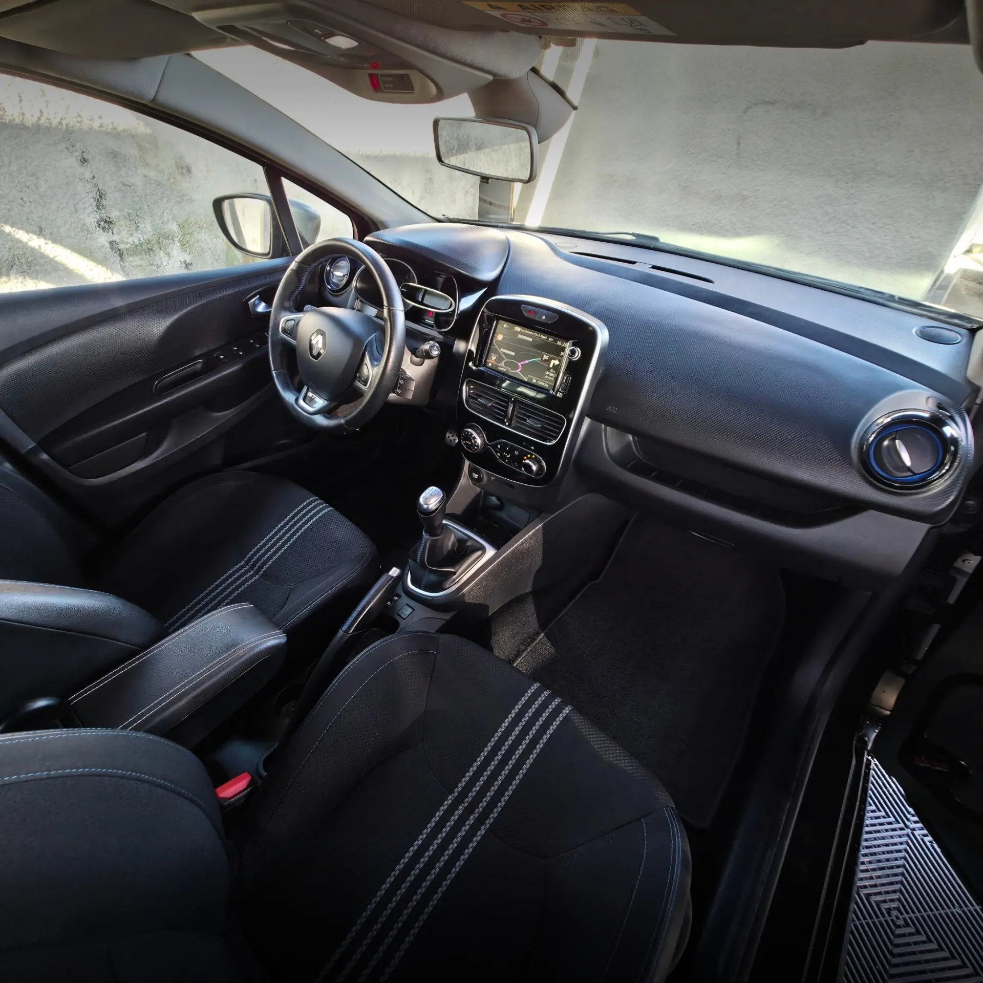 Renault Clio 0.9 TCe GT Line 10