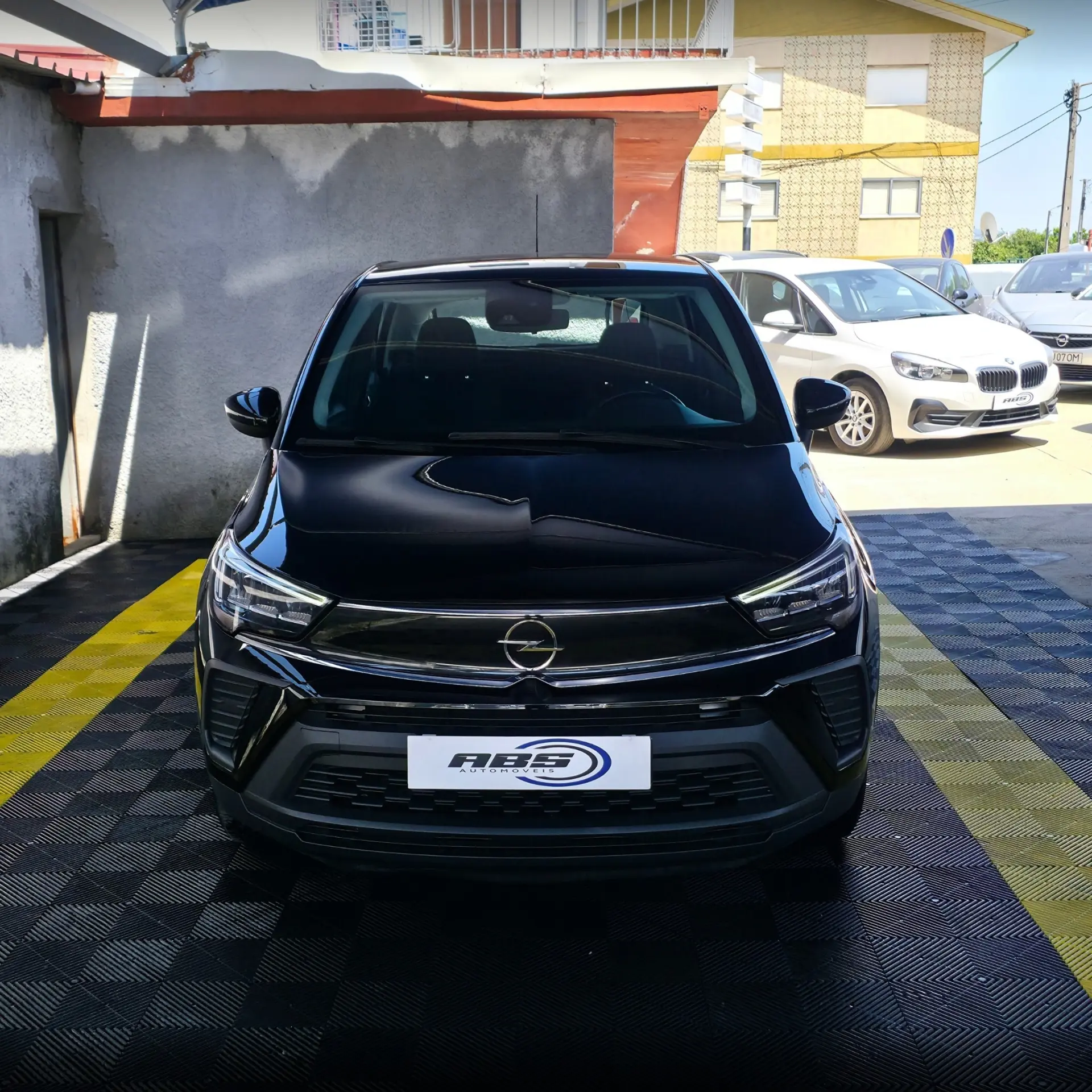 Opel Crossland 1.2 T Elegance 5