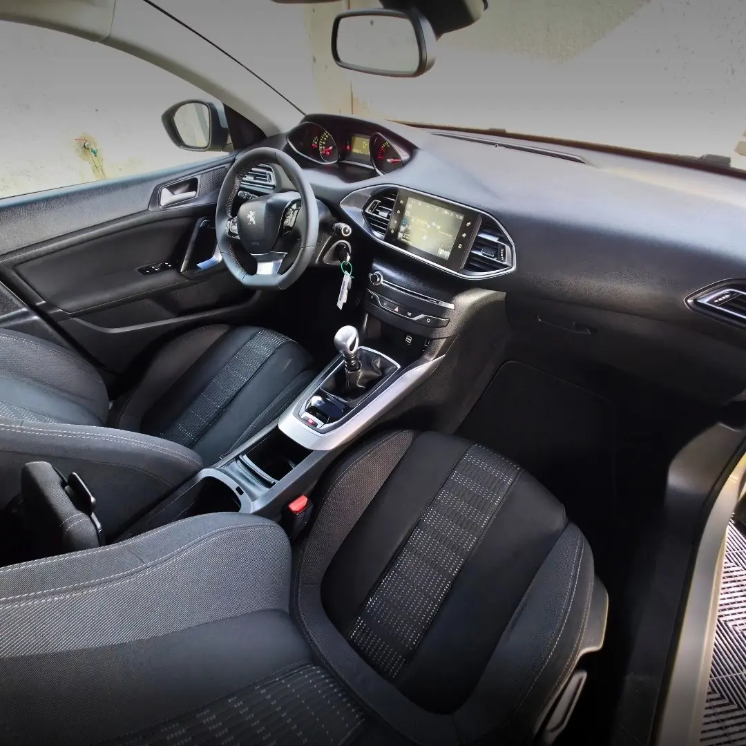 Peugeot 308 1.6 BlueHDi Allure J17 10