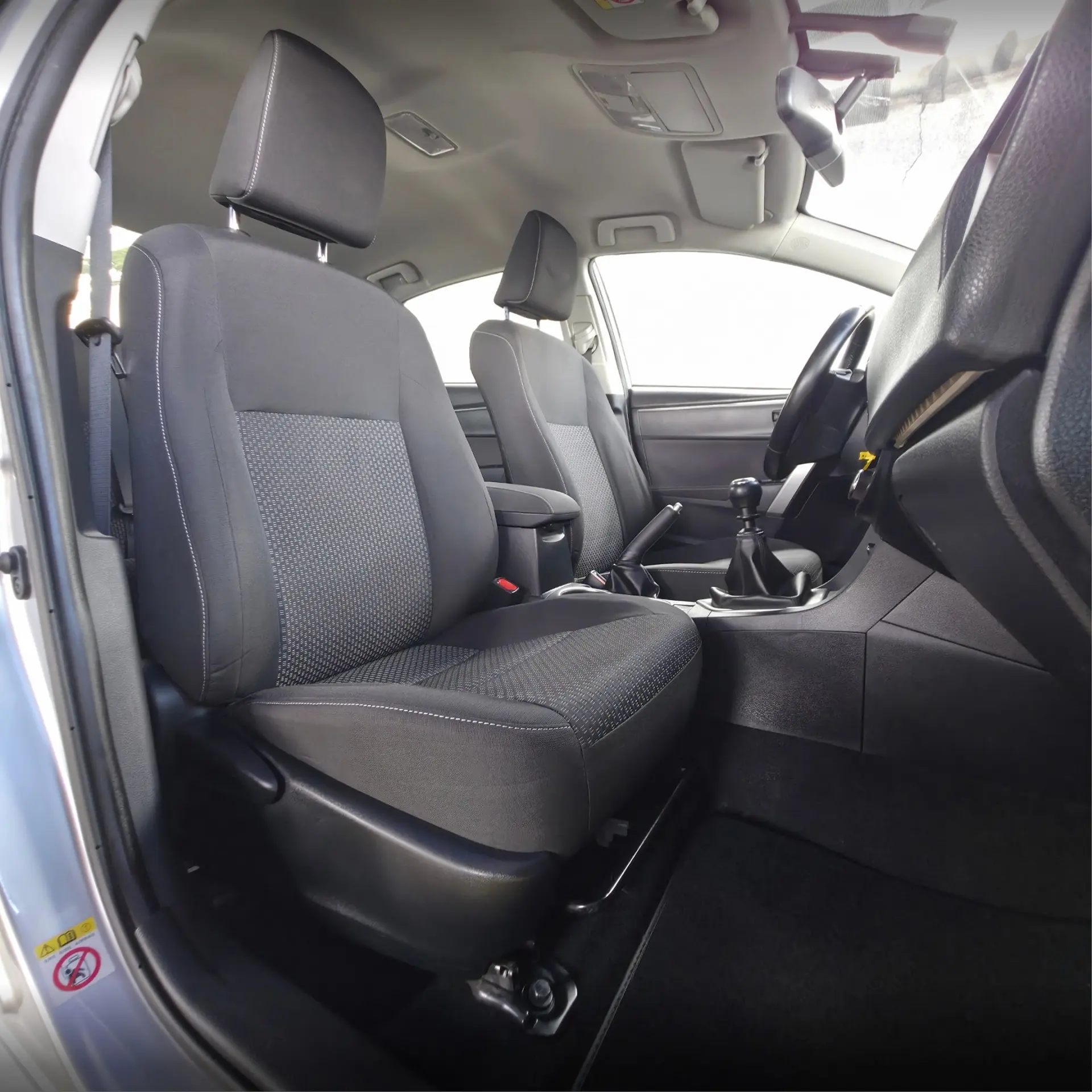 Toyota Corolla 1.33 VVT-i Exclusive 21