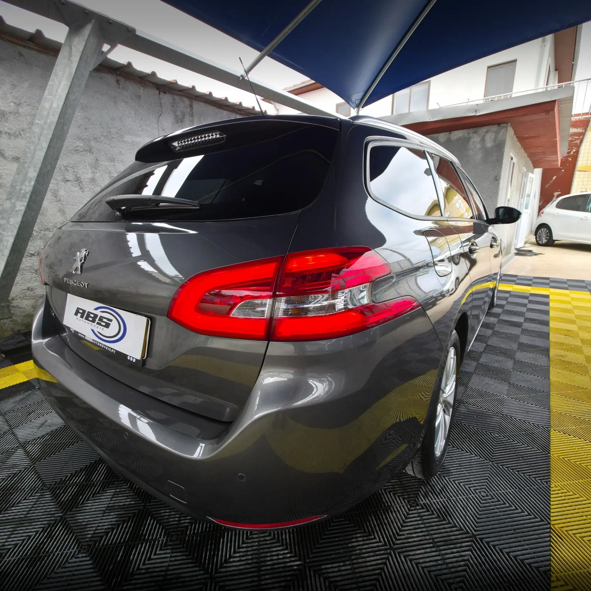 Peugeot 308 SW 1.5 BlueHDi Style 14