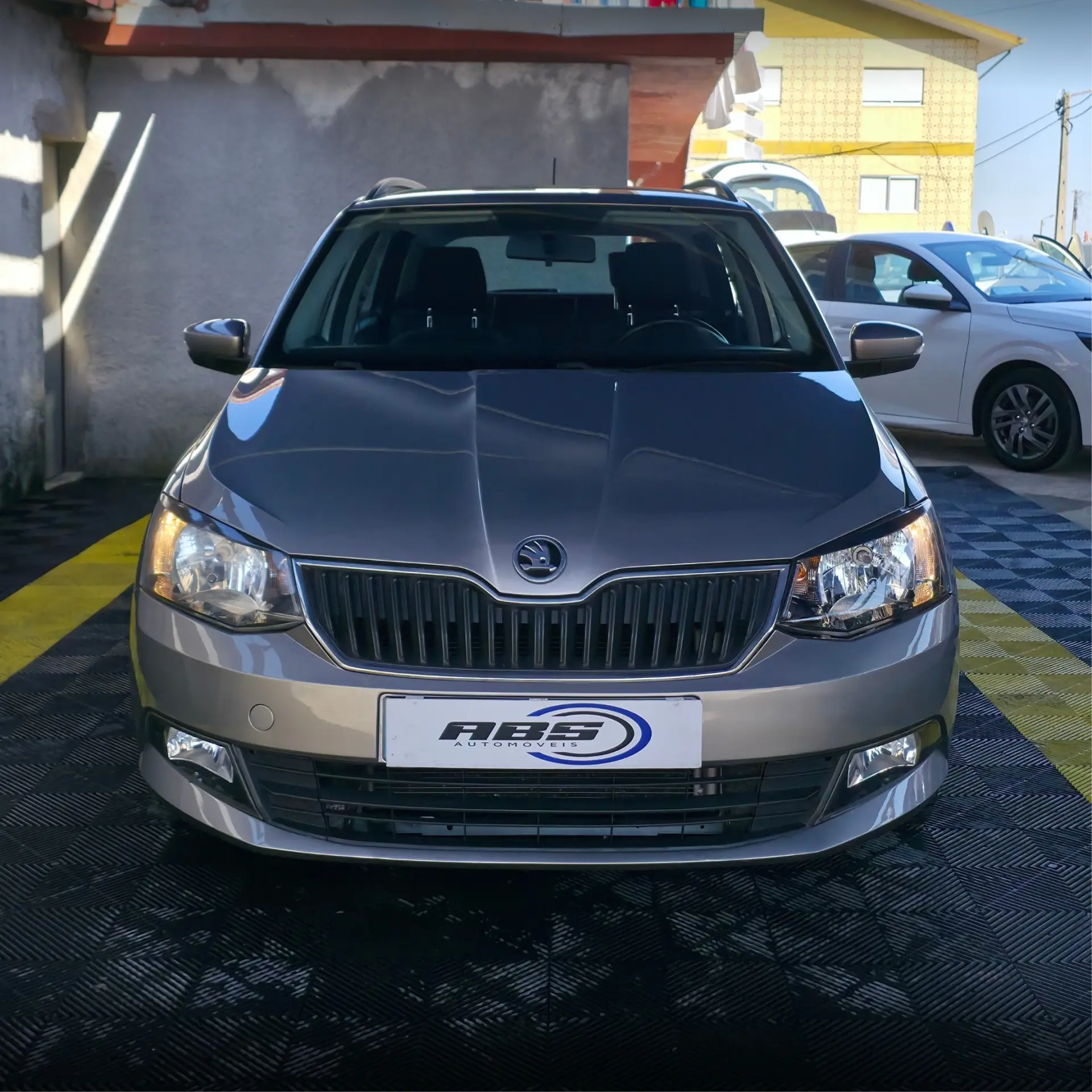 Skoda Fabia 1.0 Active Plus 5