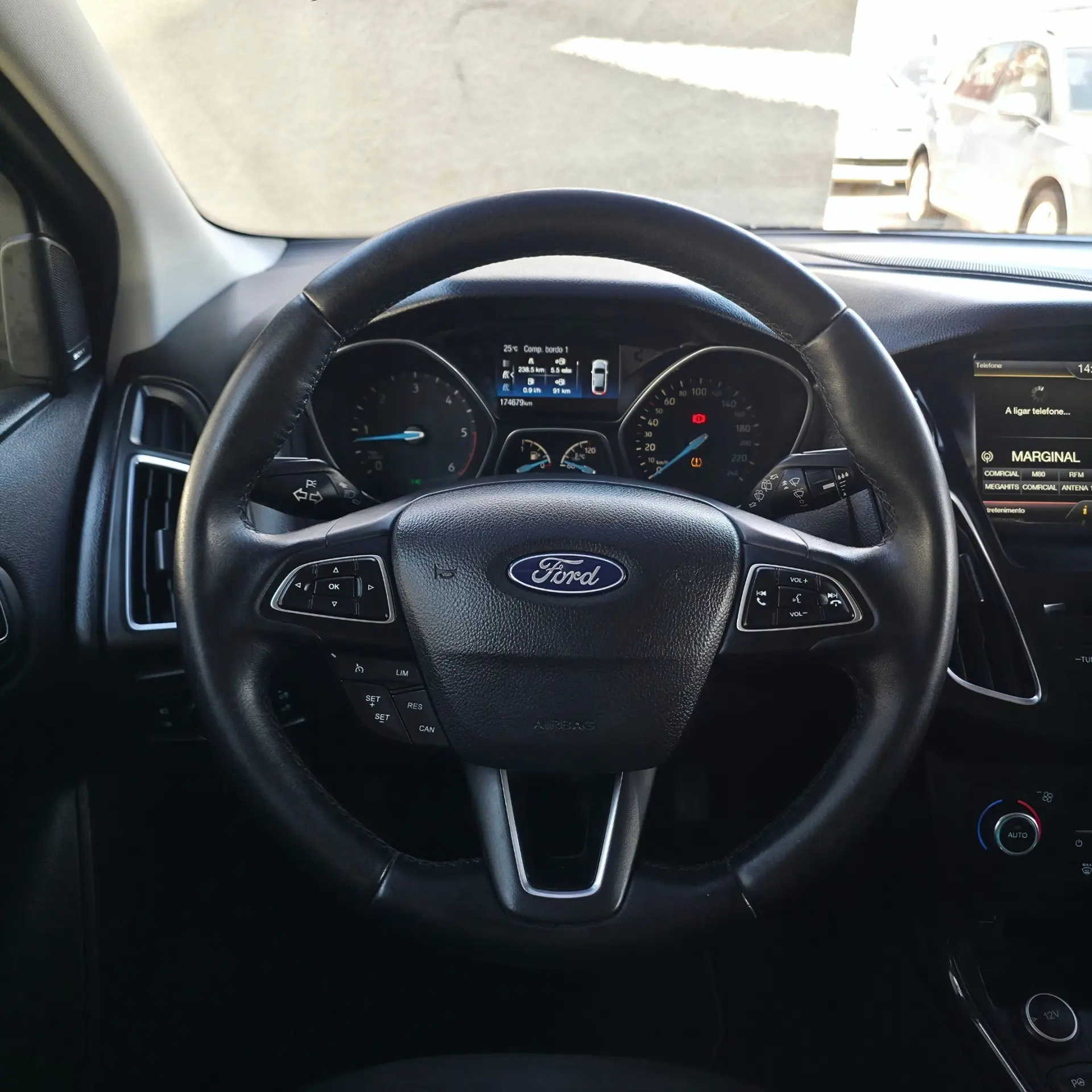 Ford Focus 1.5 TDCi Titanium 15
