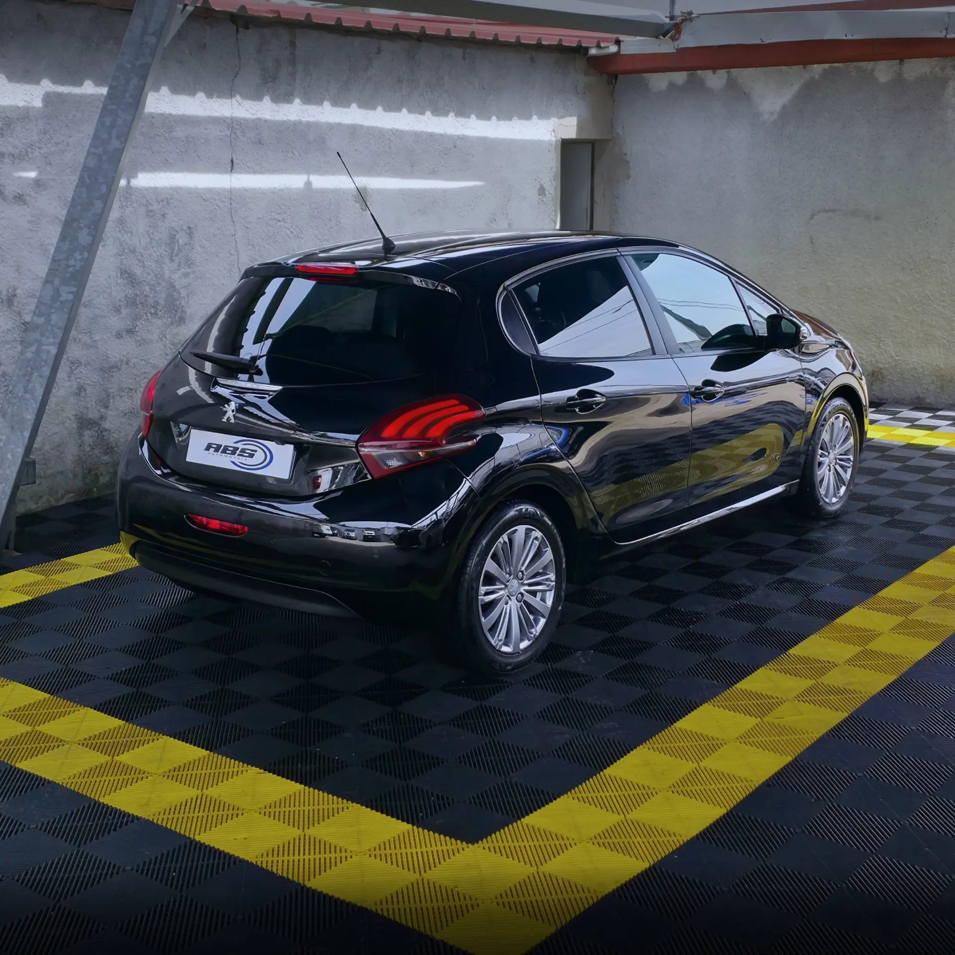 Peugeot 208 1.2 PureTech Style 2