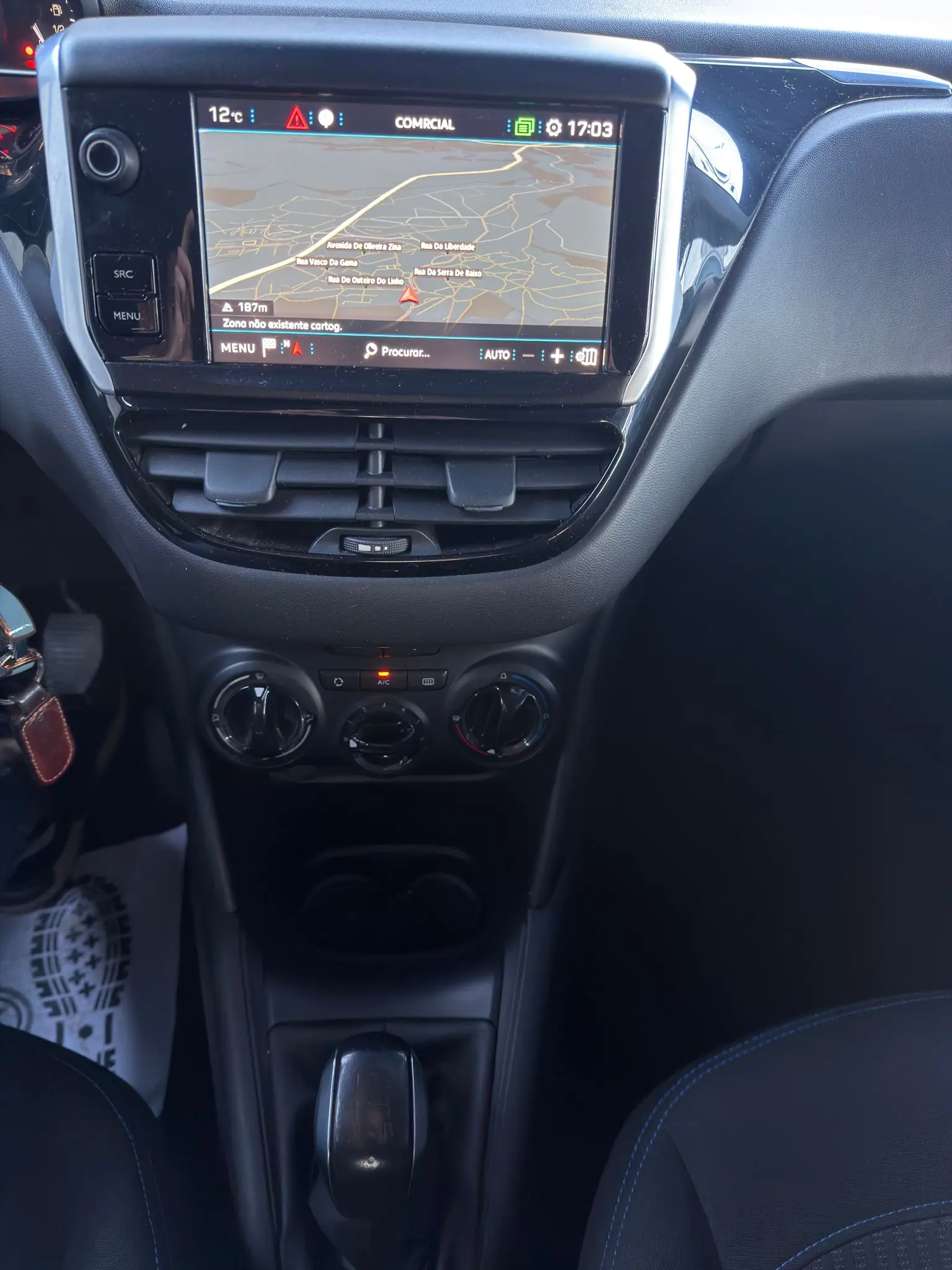 Peugeot 208 1.2 PureTech Style 13