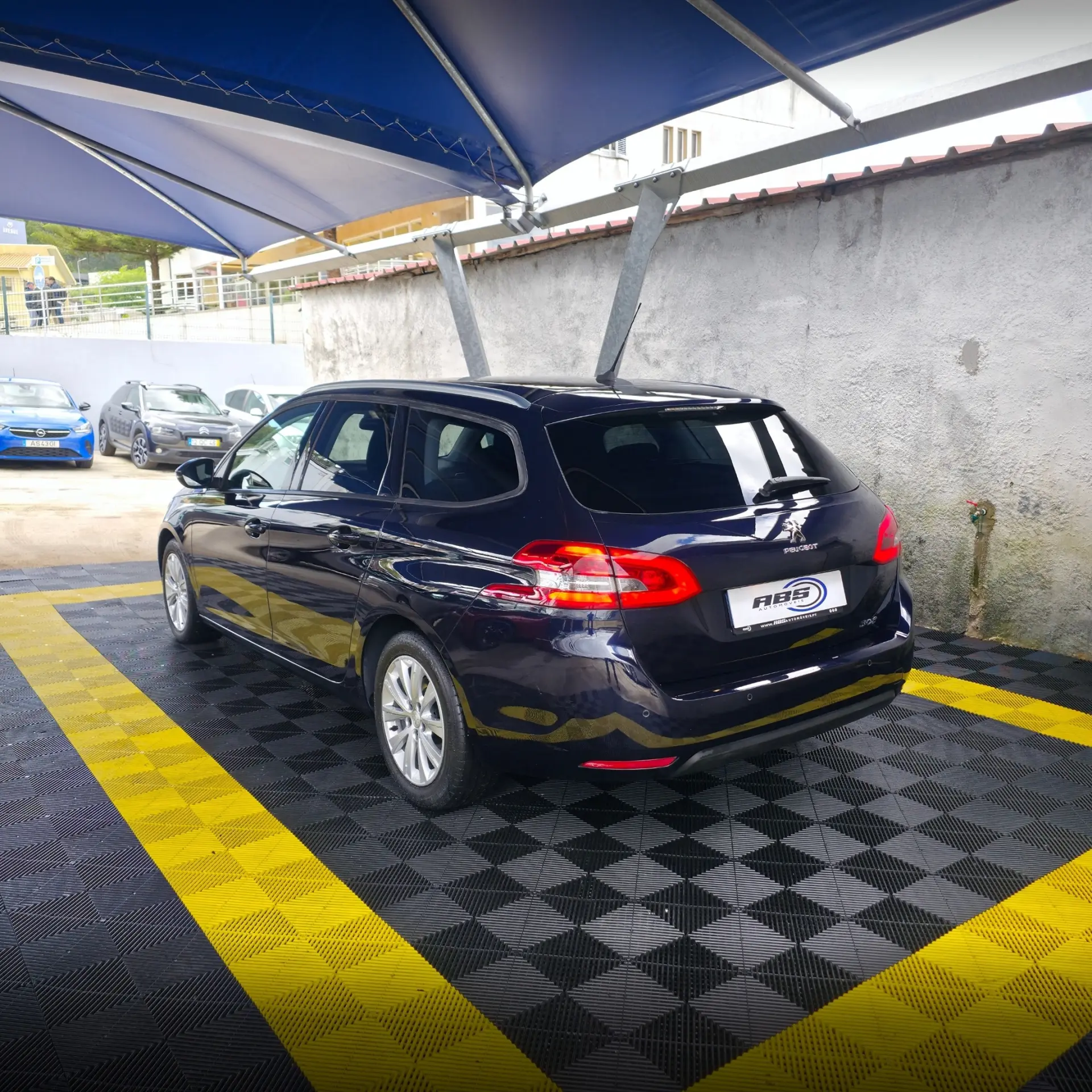 Peugeot 308 1.5 BlueHDi Style 4