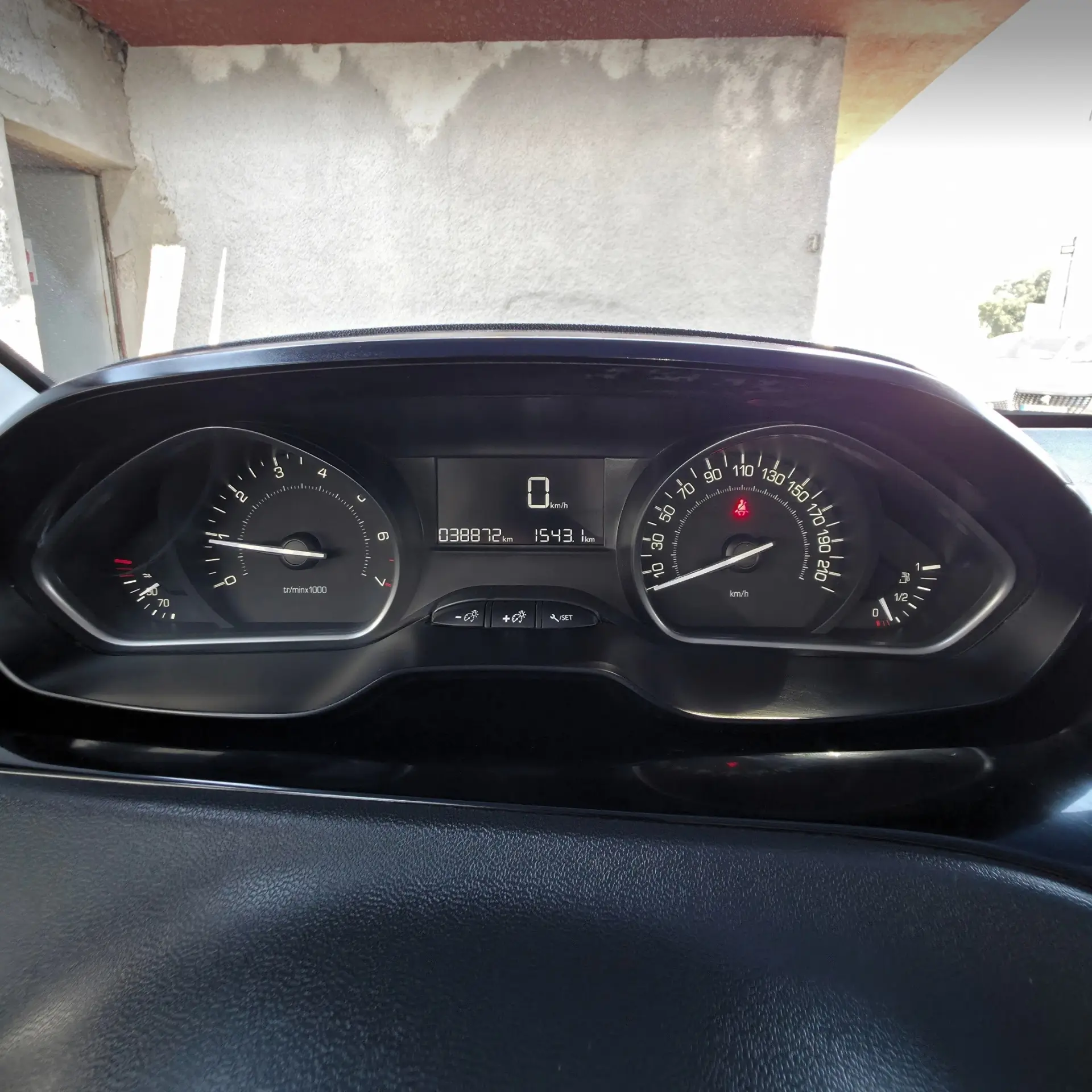 Peugeot 208 1.2 PureTech Style 19