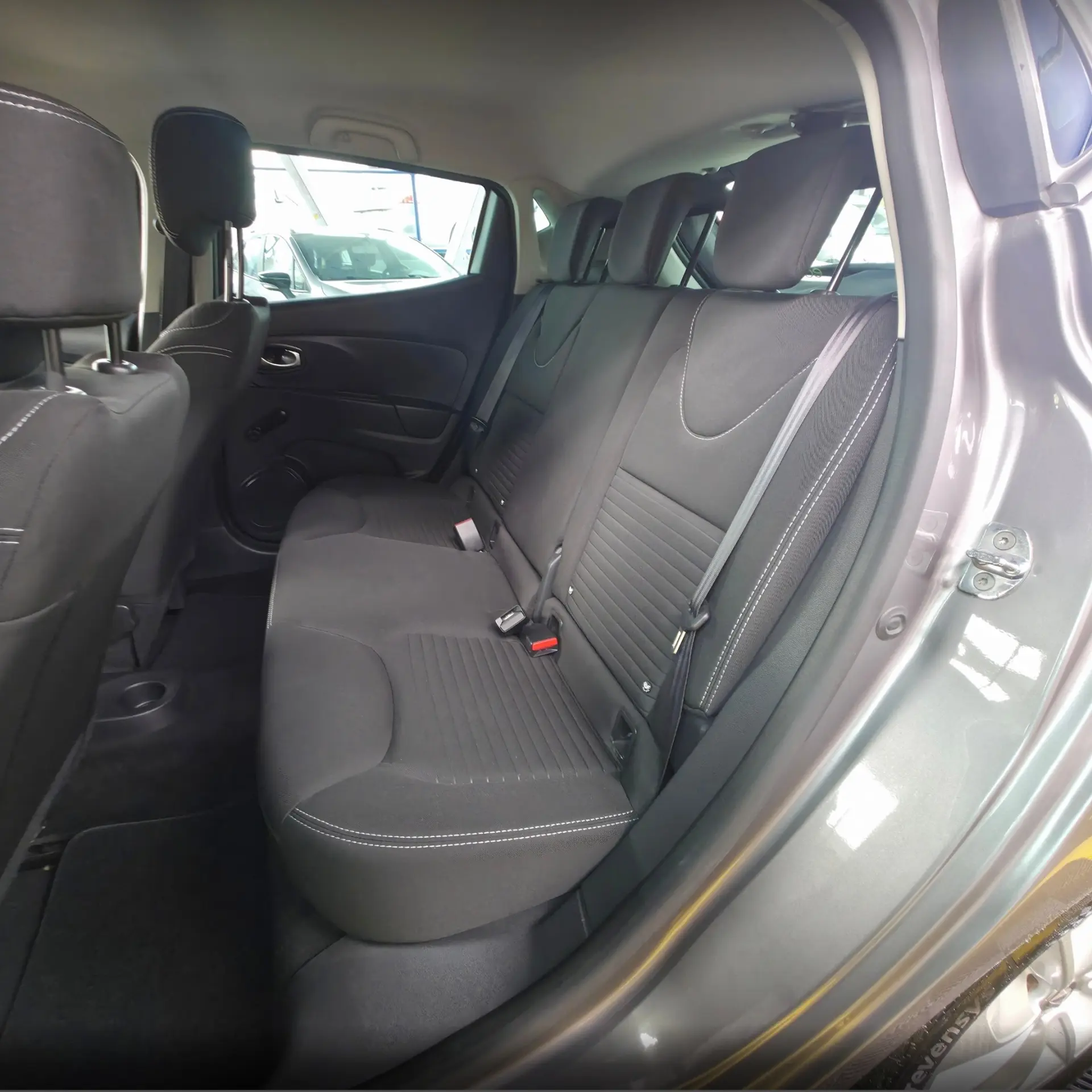 Renault Clio 0.9 TCE Limited 24