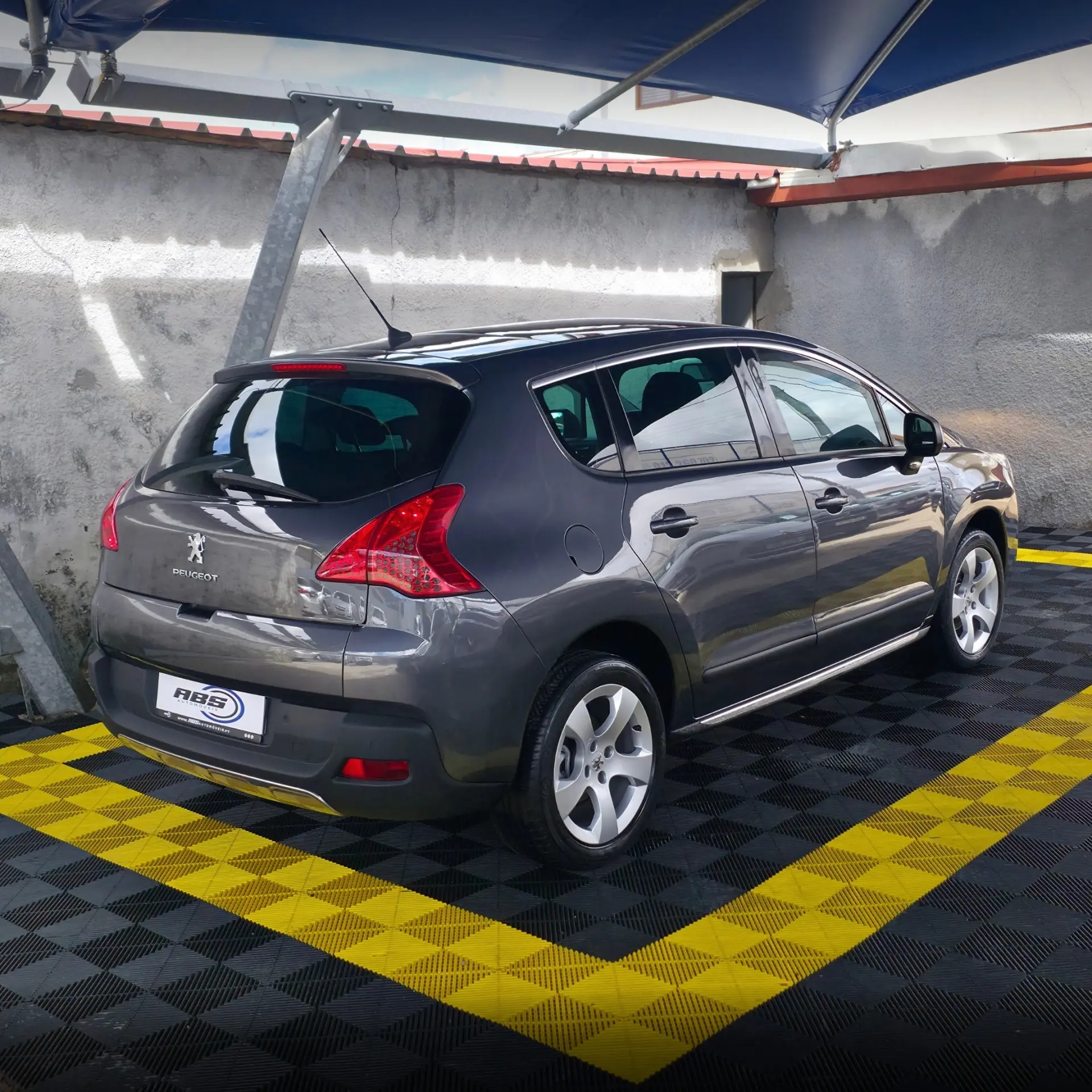 Peugeot 3008 1.6 HDi Access 2
