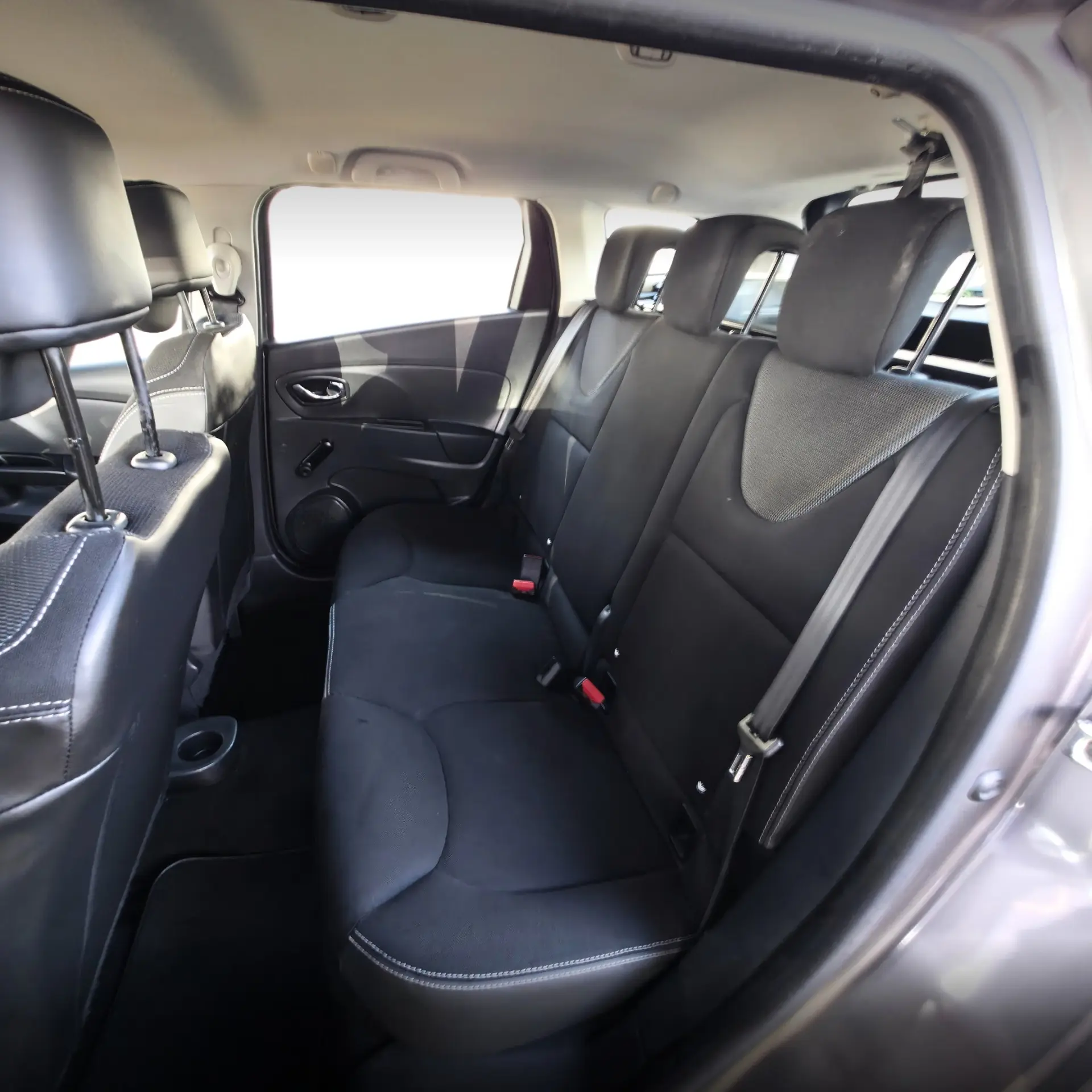 Renault Clio 1.5 dCi Dynamique S 14