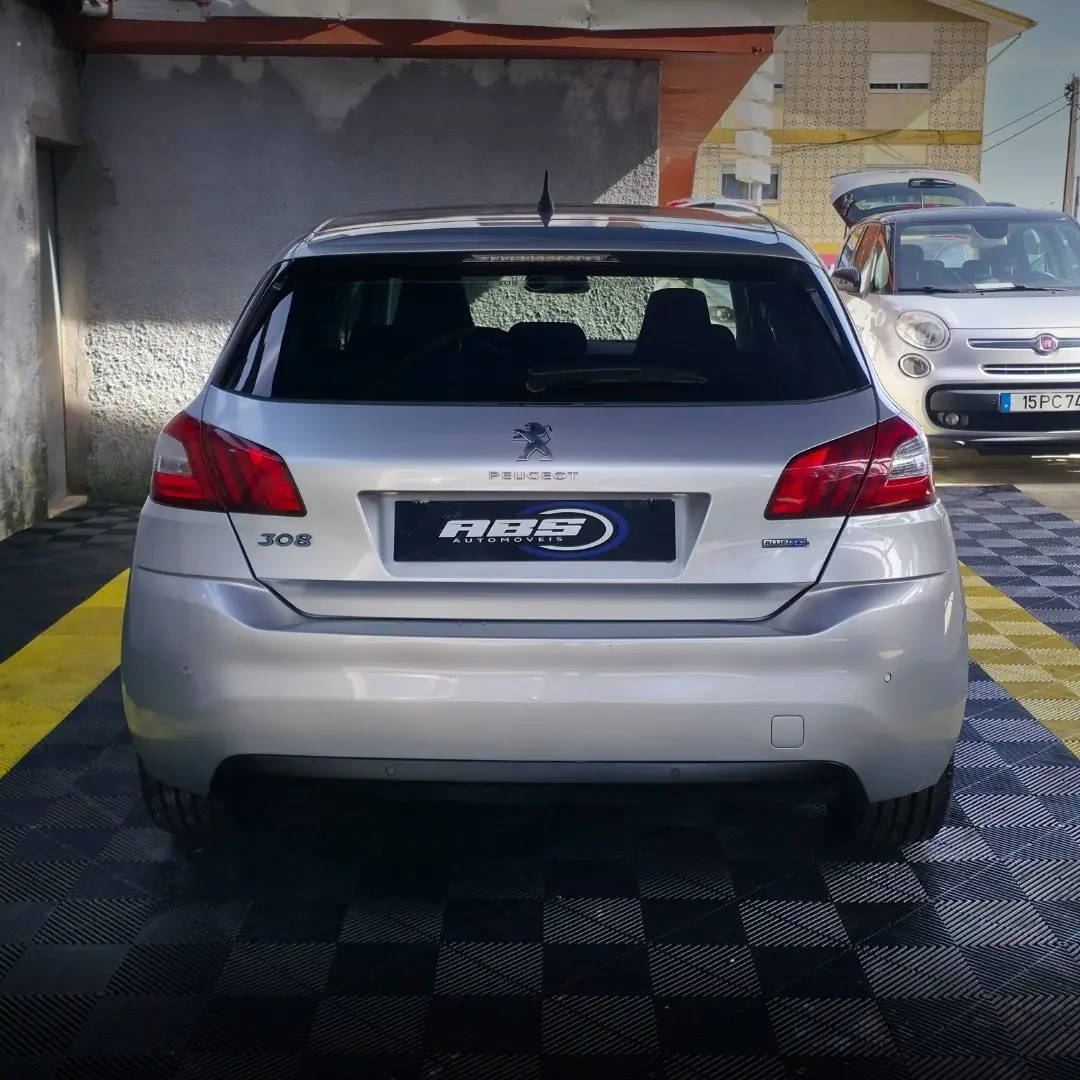 Peugeot 308 1.6 BlueHDi Allure J17 6