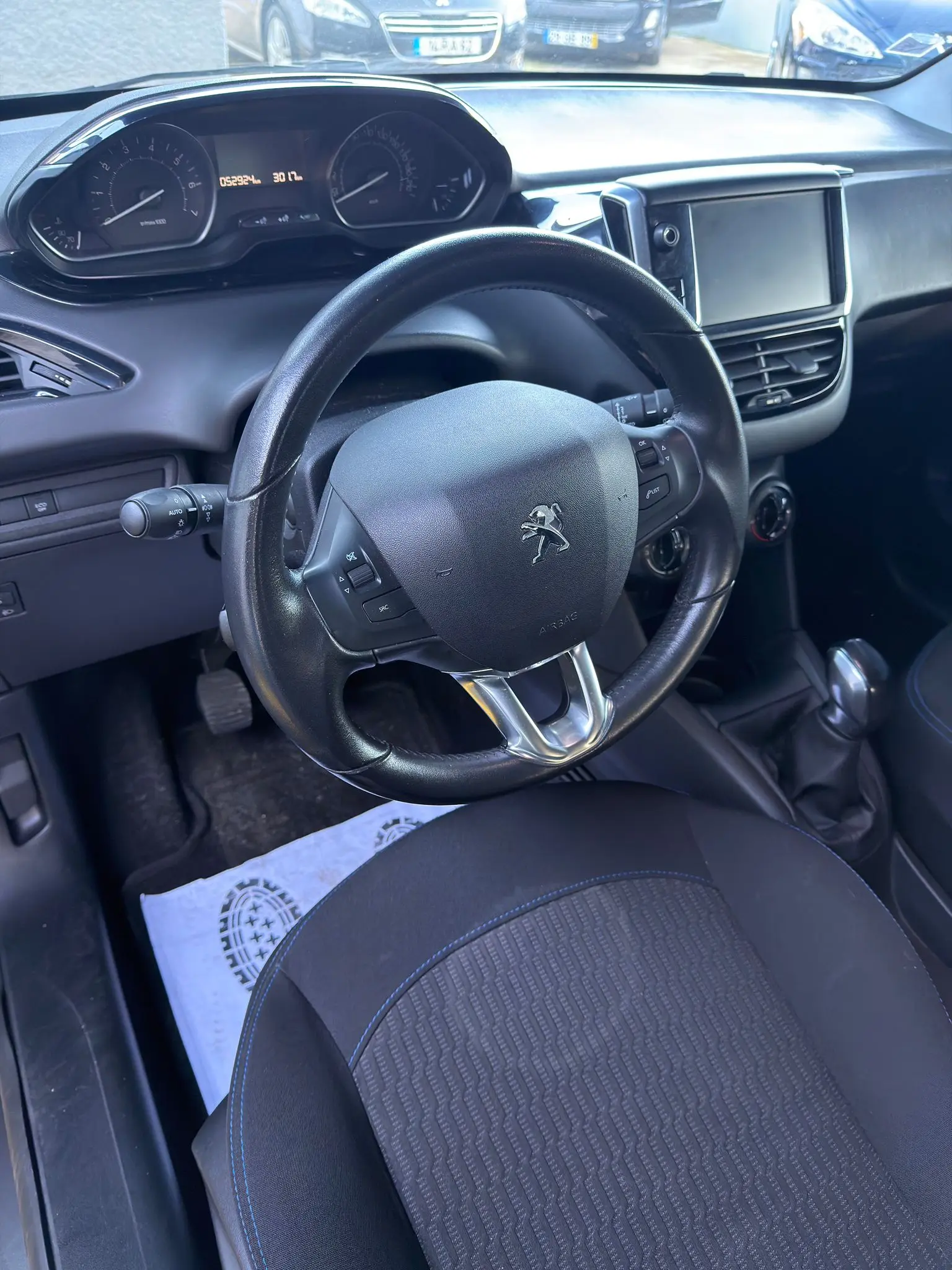 Peugeot 208 1.2 PureTech Style 11