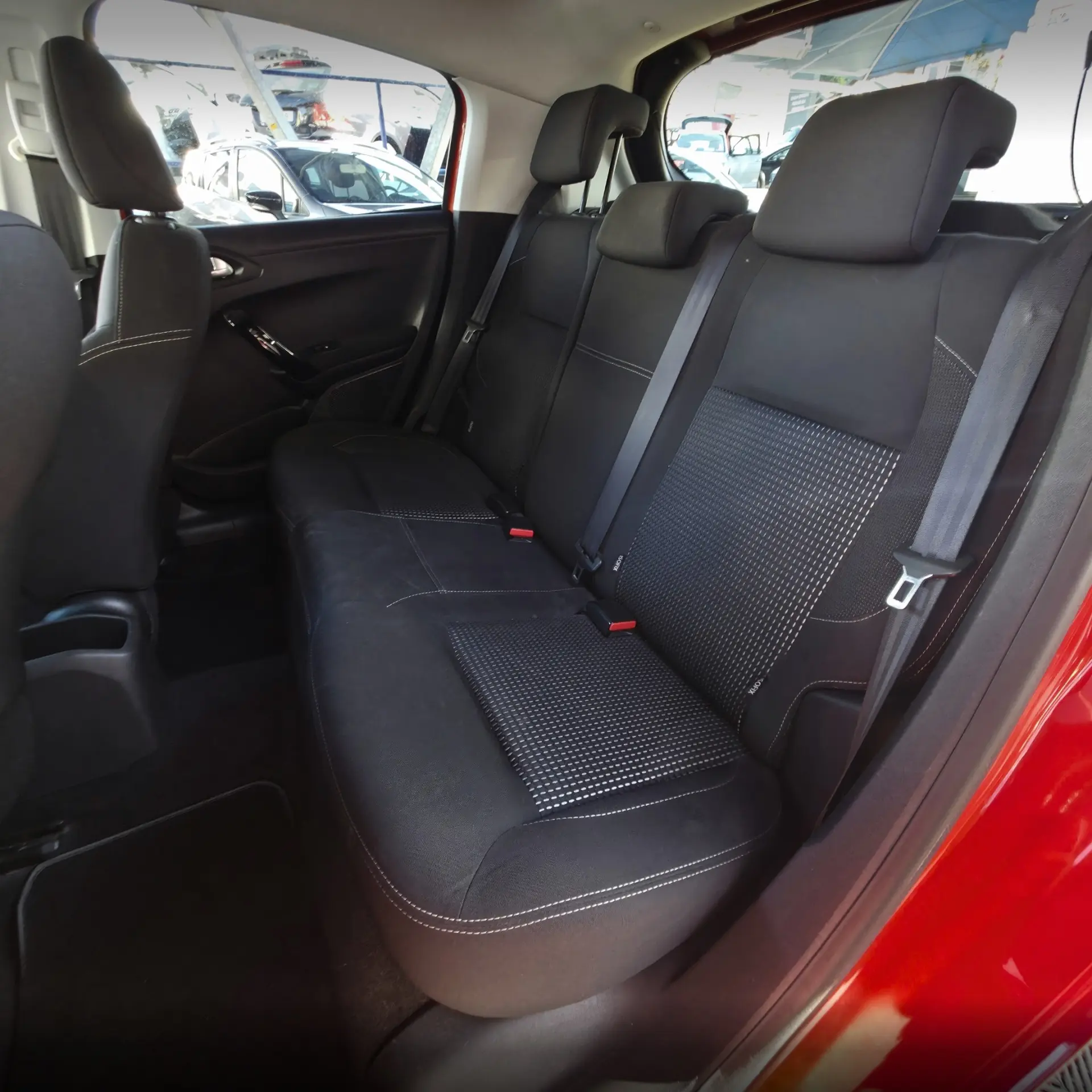 Peugeot 208 1.2 PureTech Style 22