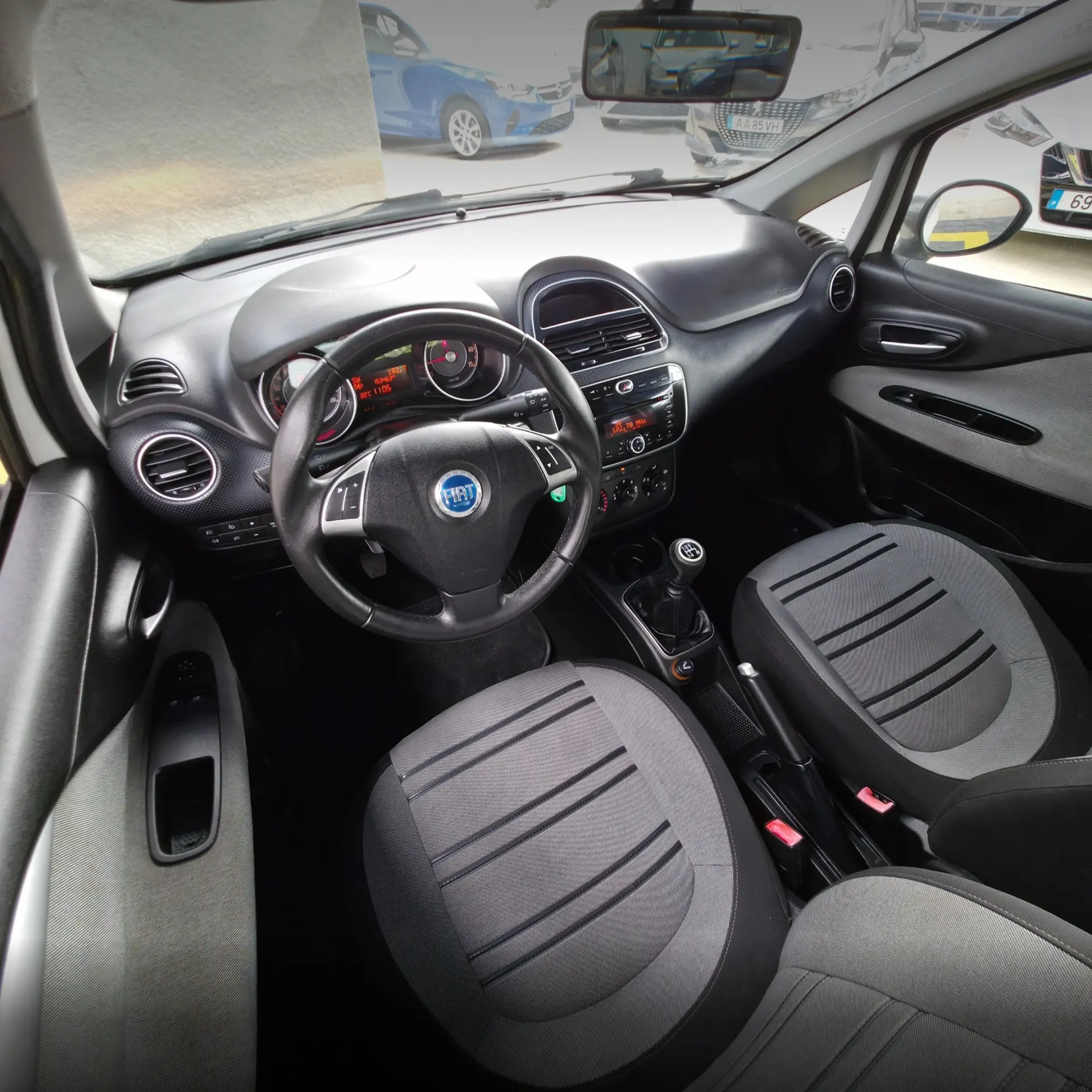 Fiat Punto Evo 1.2 Dynamic Style 23