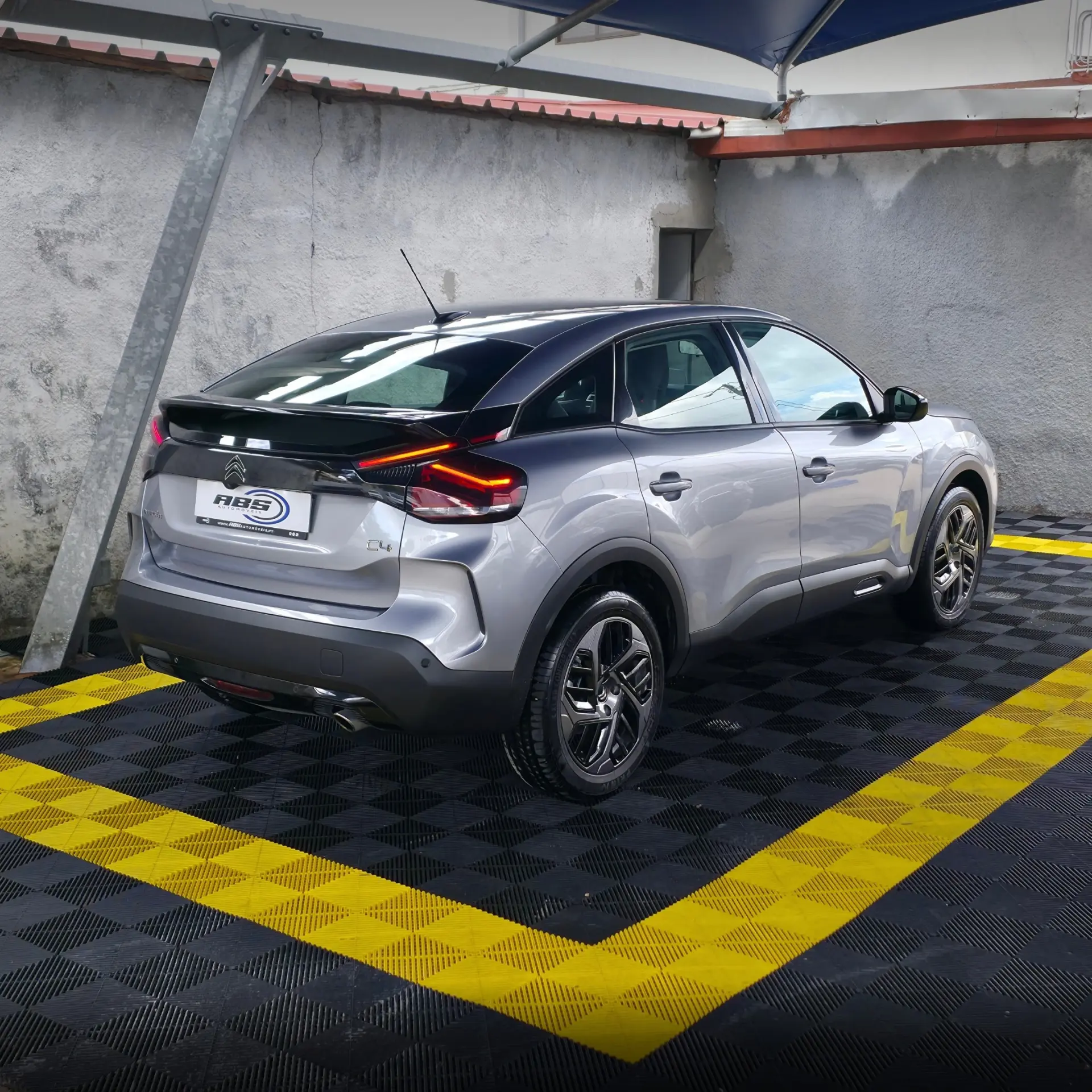 Citroen C4 1.5 BlueHDi Shine Pack EAT8 2