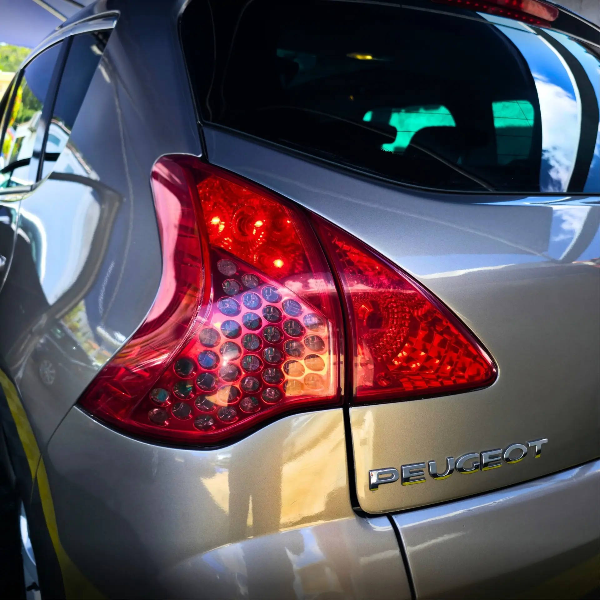 Peugeot 3008 1.6 HDi Executive 8