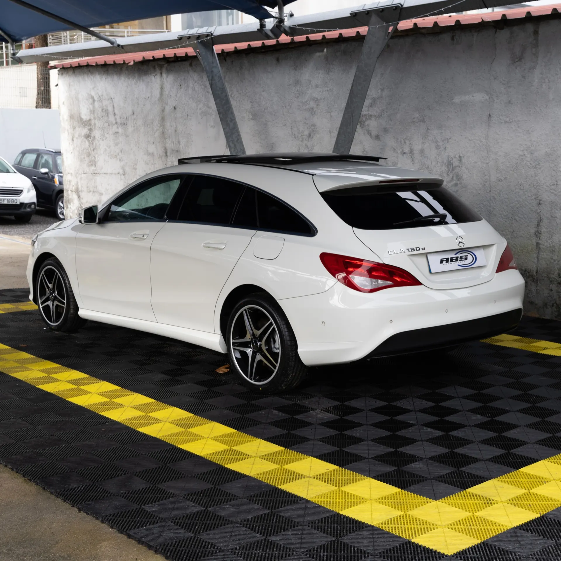 Mercedes-Benz CLA 180 4