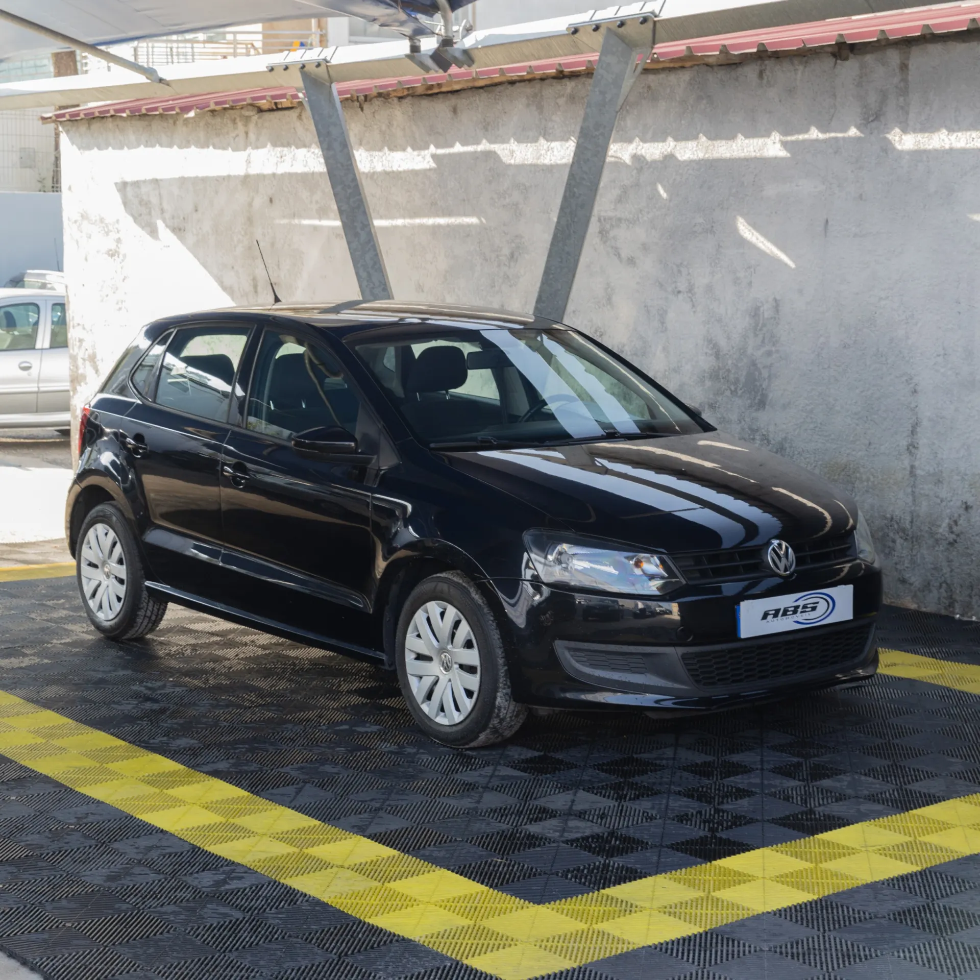 Volkswagen Polo 1.2 Confortline 4