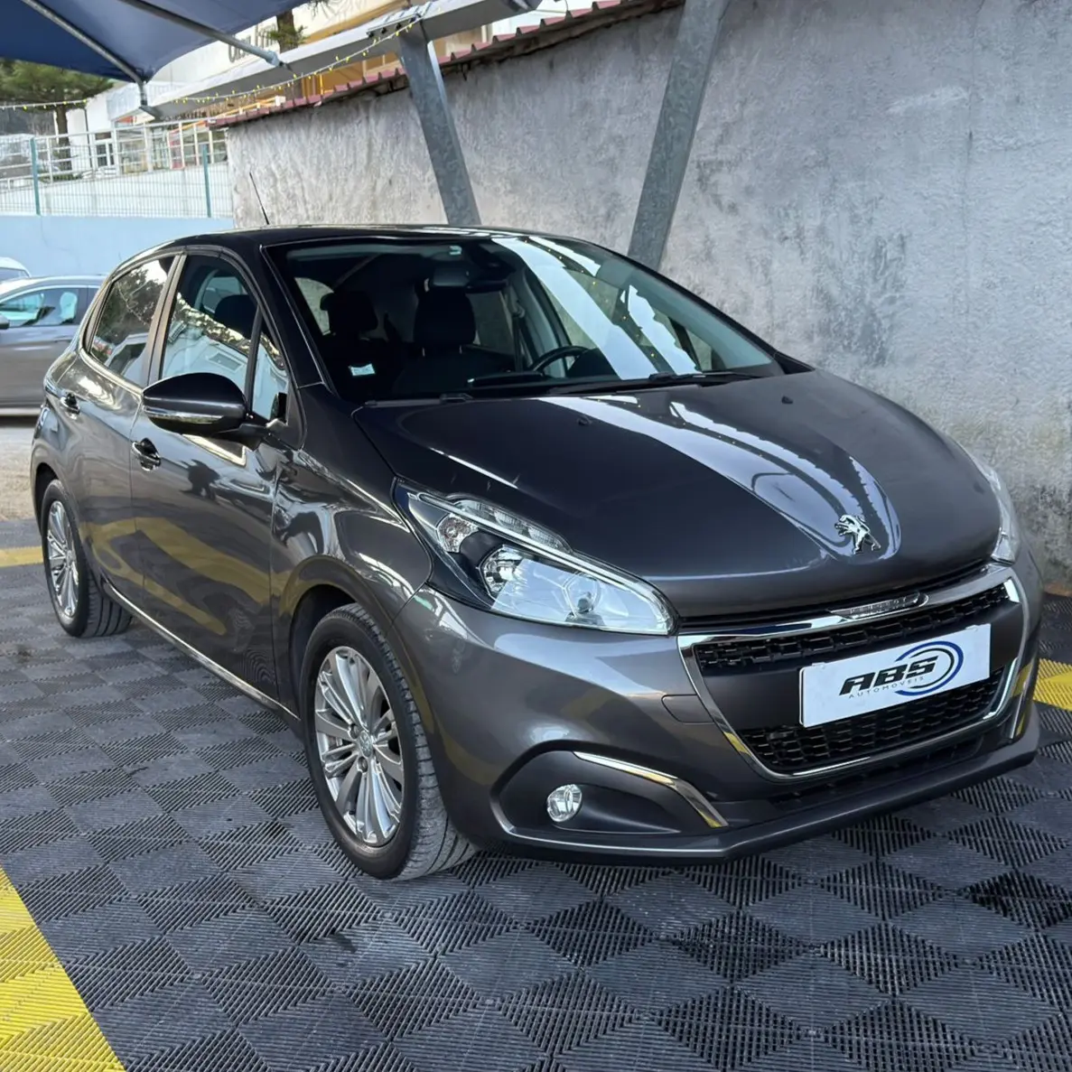 Peugeot 208 1.2 PureTech Style 3