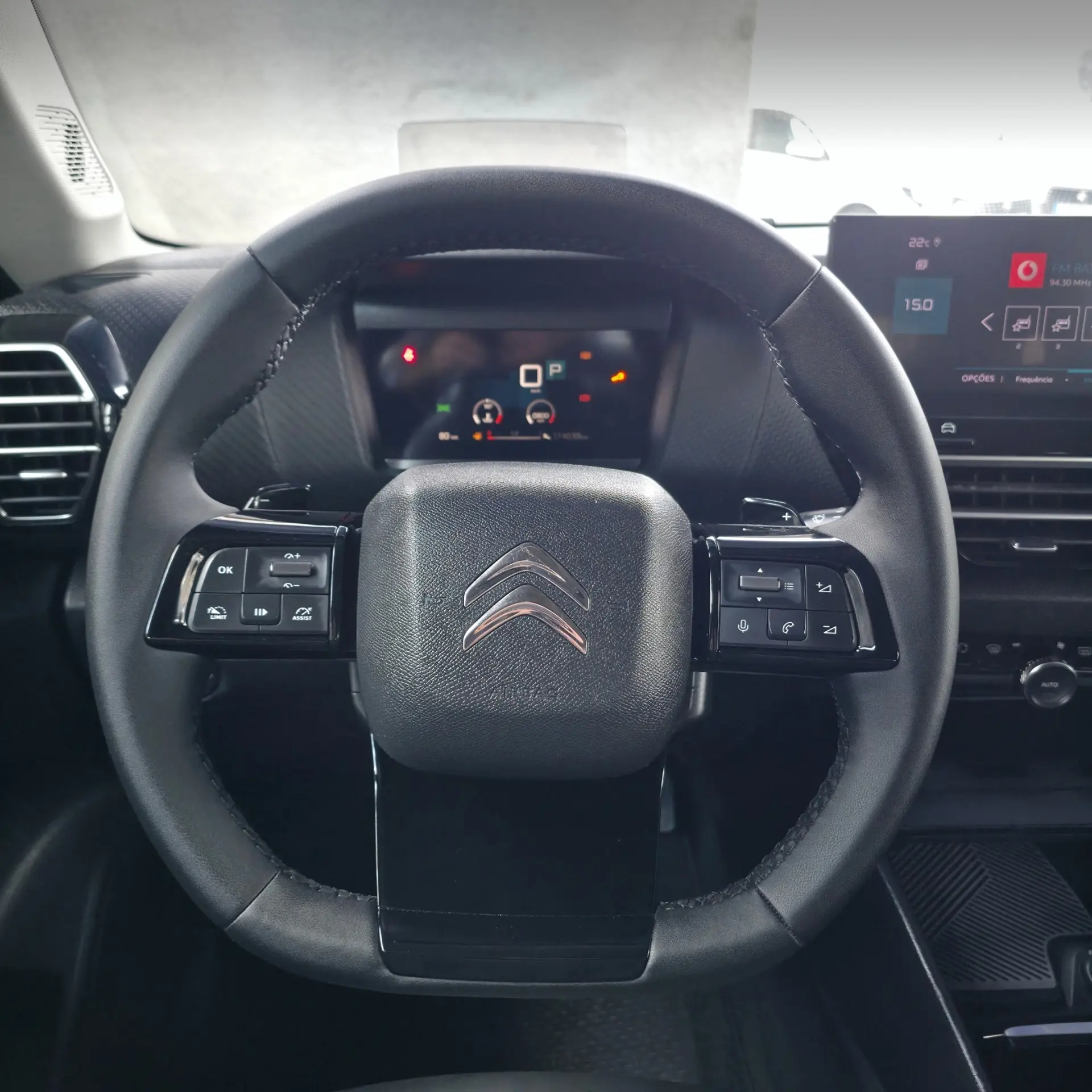 Citroen C4 1.5 BlueHDi Shine Pack EAT8 12