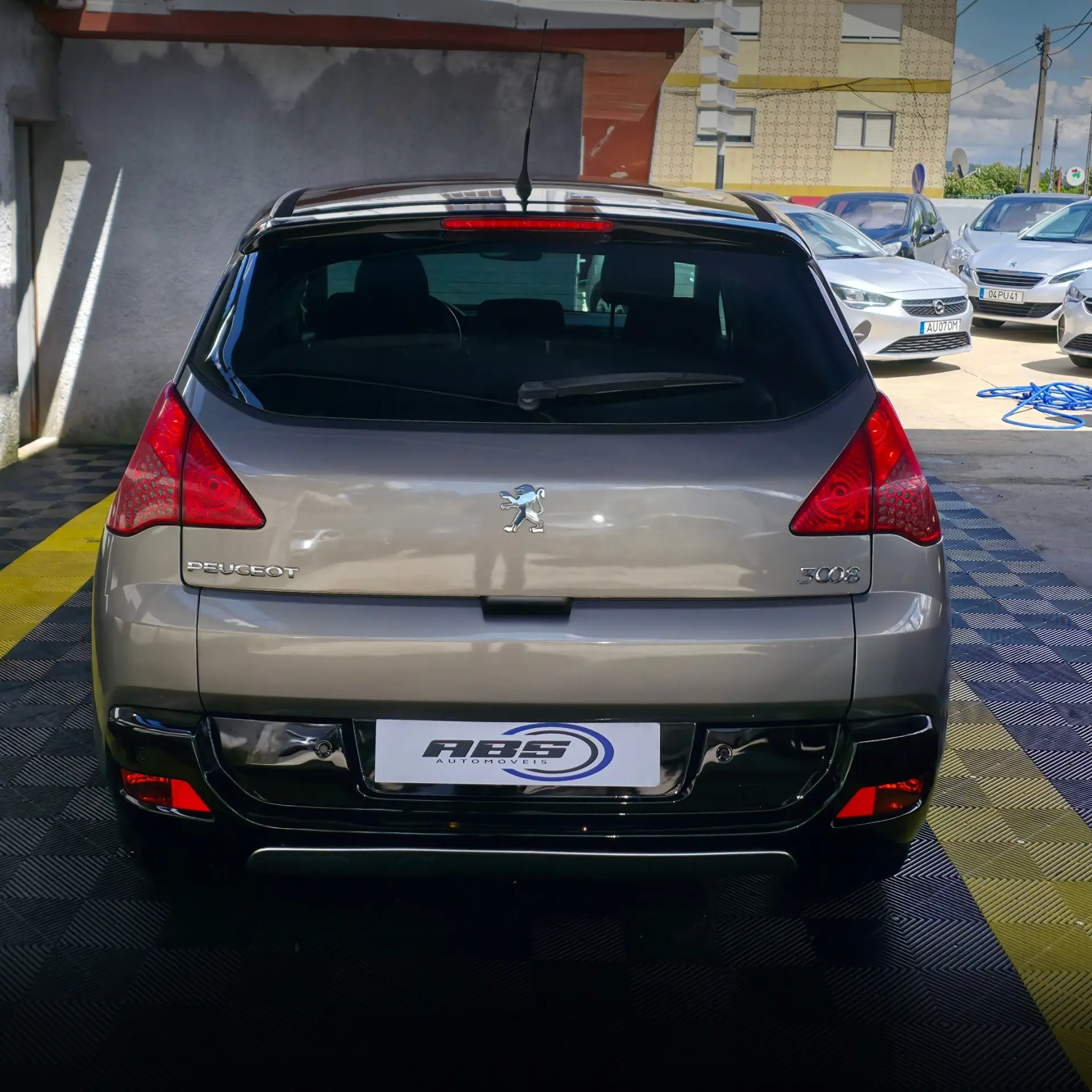 Peugeot 3008 1.6 HDi Executive 7