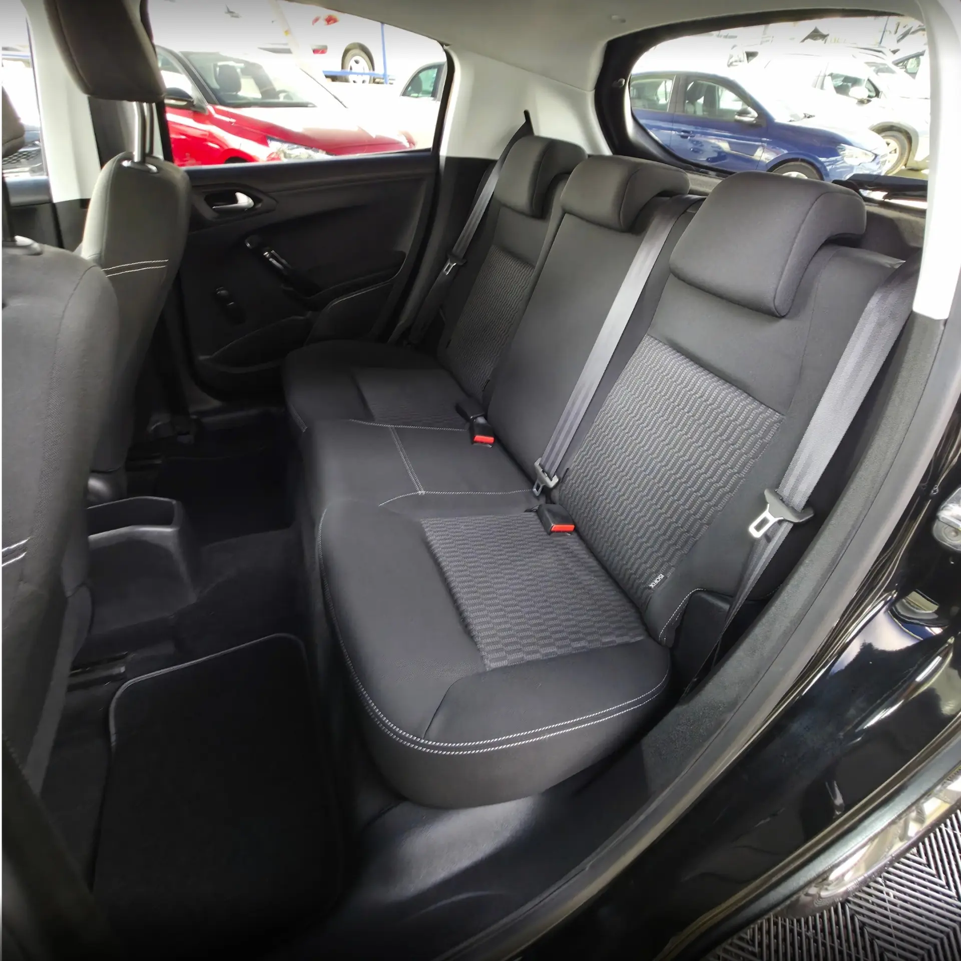 Peugeot 208 1.2 PureTech Style 15