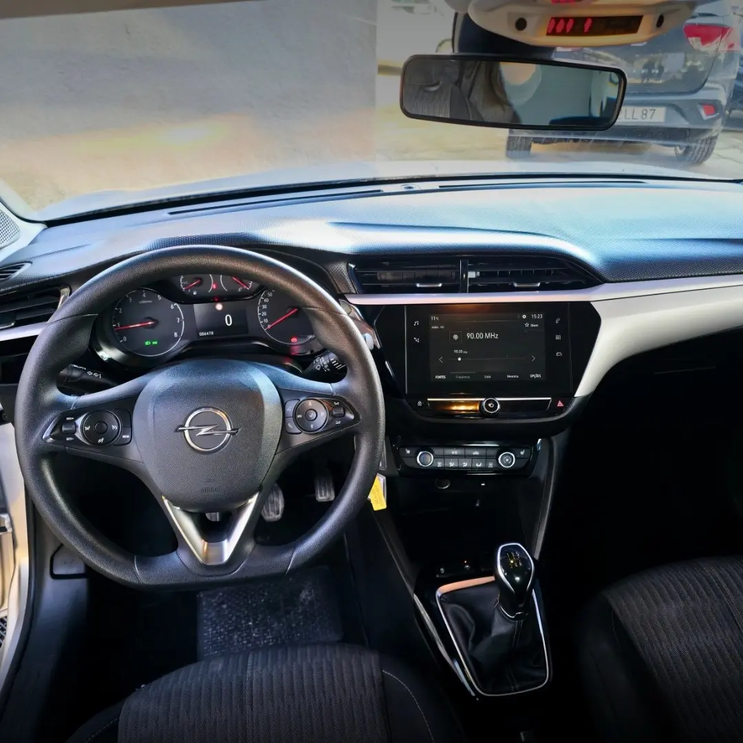 Opel Corsa 1.2 Elegance 9