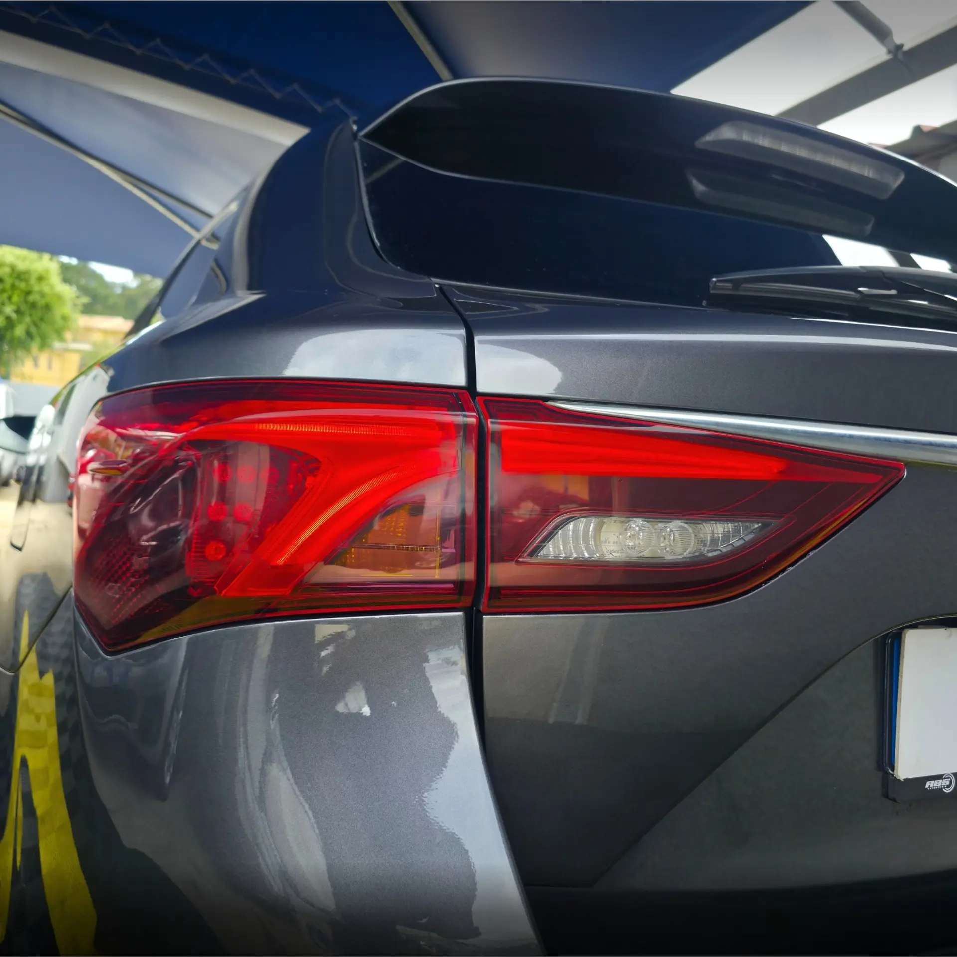 Toyota Avensis Touring Sports 1.6 D-4D Luxury+GPS 10