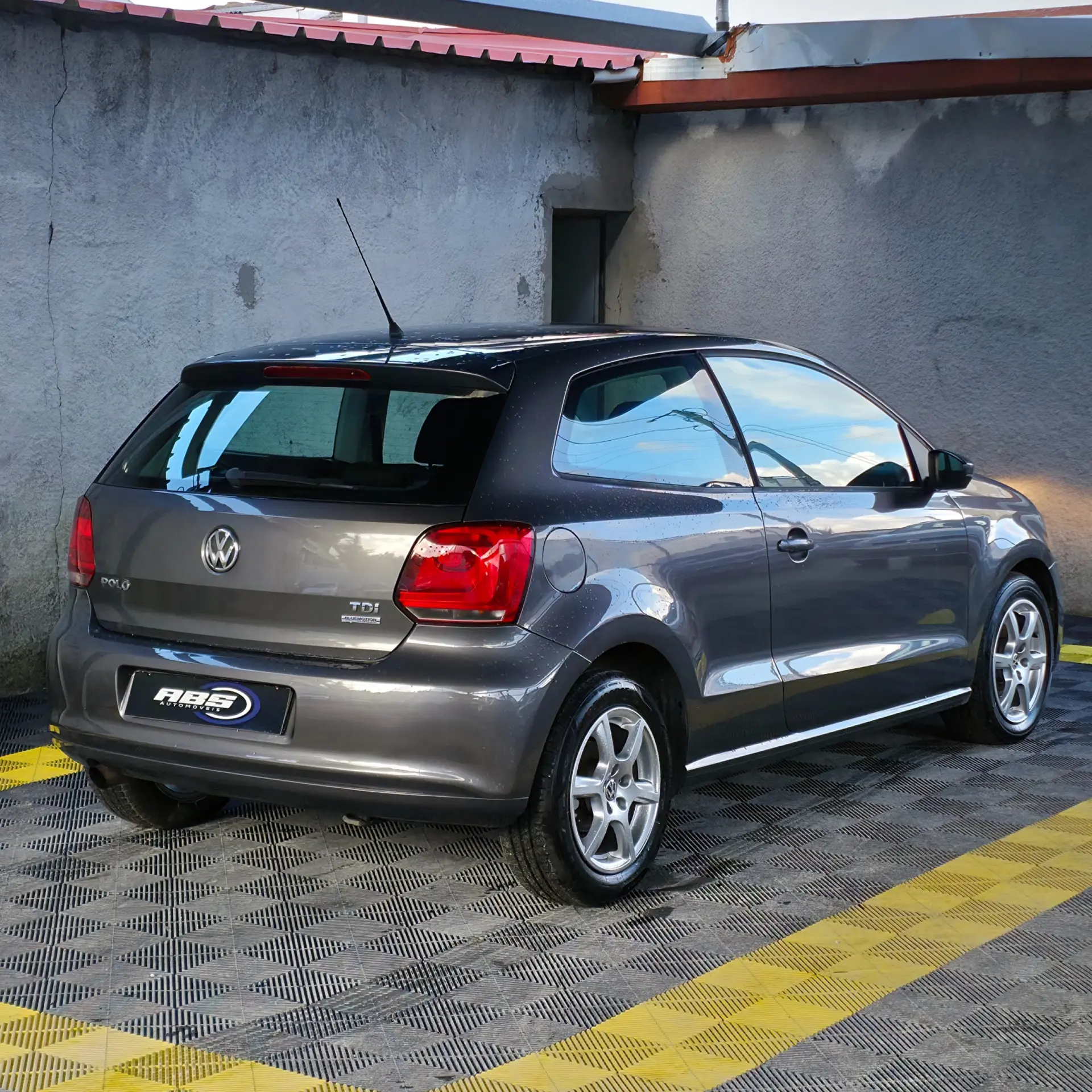 Volkswagen Polo 1.6 TDI Highline 2