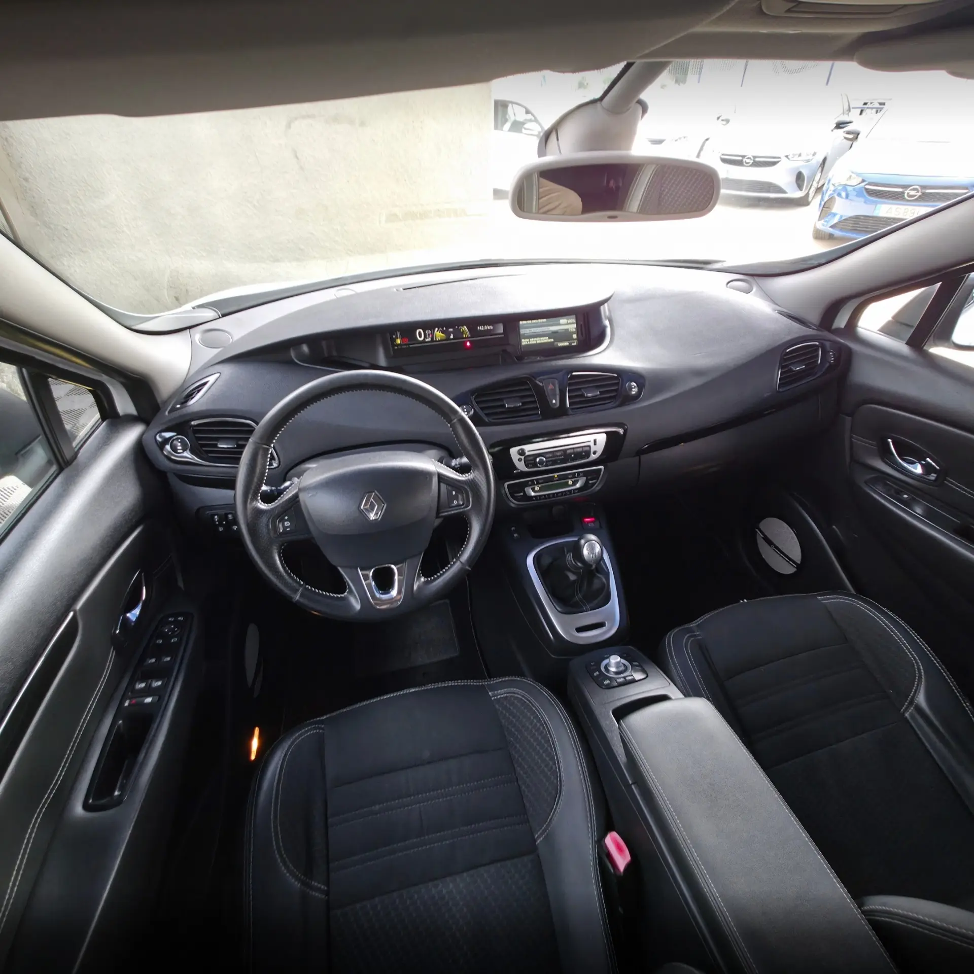 Renault Grand Scénic Energy dCi 110 S&S Bose Edition 12