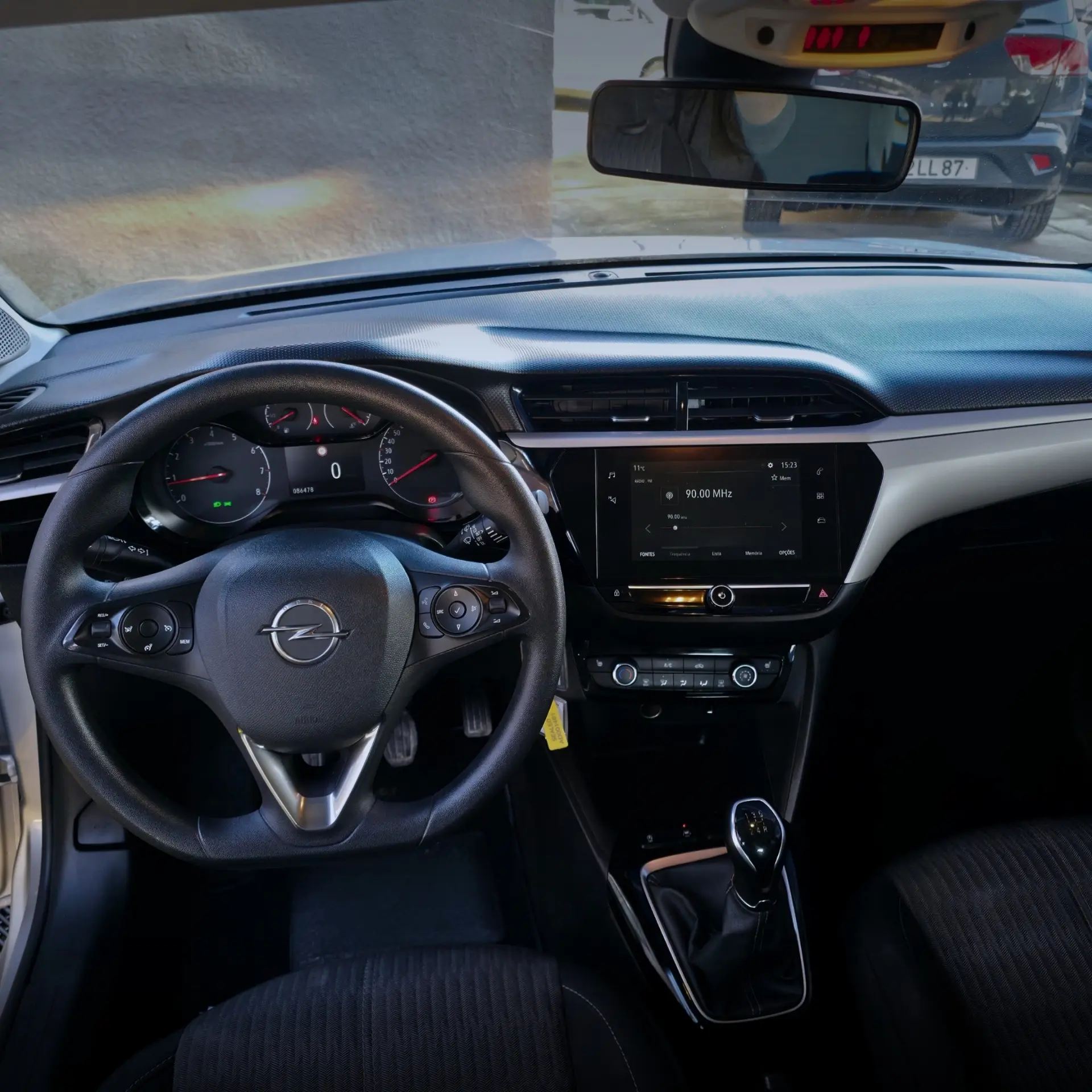 Opel Corsa 1.2 Elegance 9