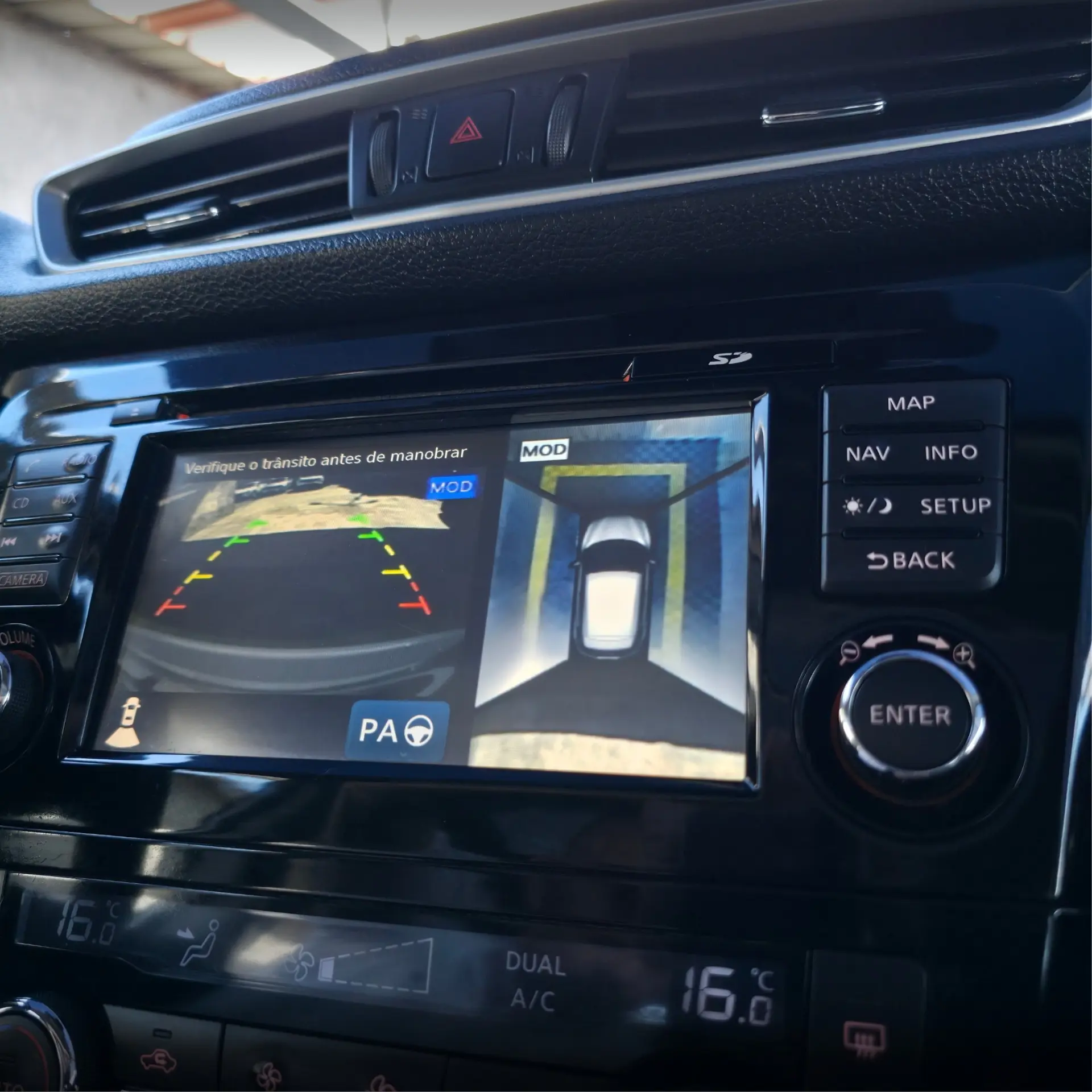 Nissan Qashqai 1.6 dCi Tekna Premium 17 Pele 26