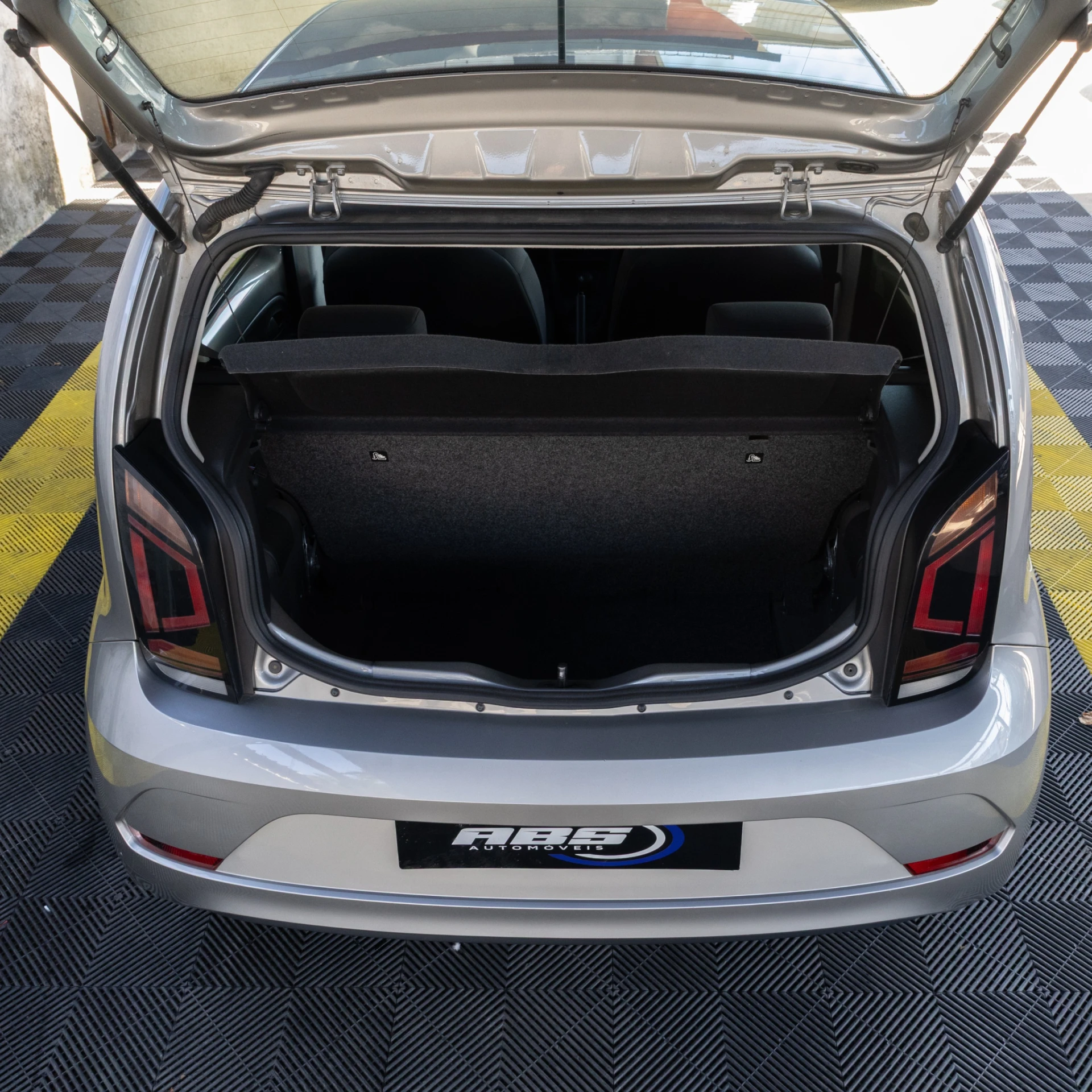 Volkswagen Up! 1.0 Move 6