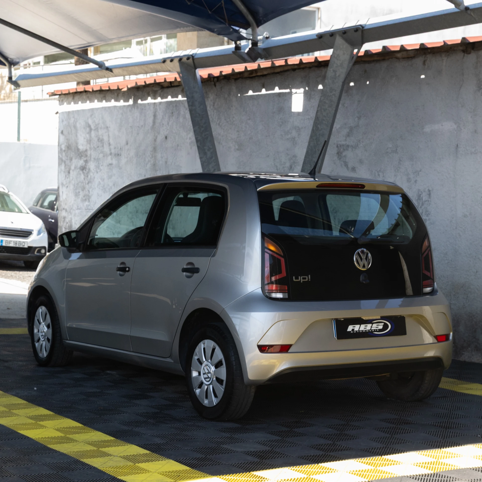 Volkswagen Up! 1.0 Move 2