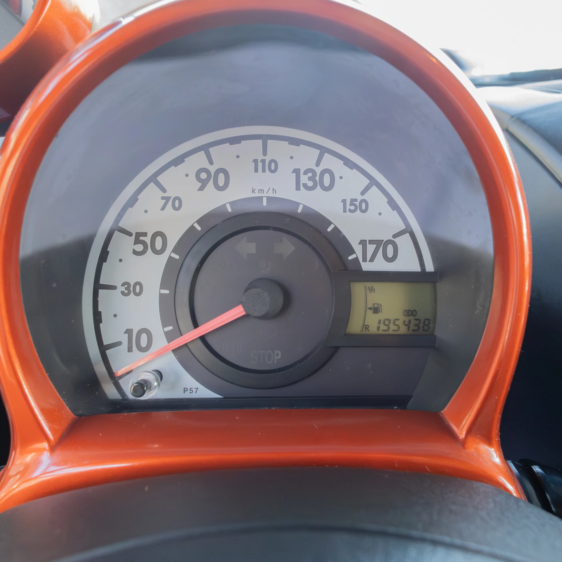 Toyota Aygo 1.0 Orange Edition 16