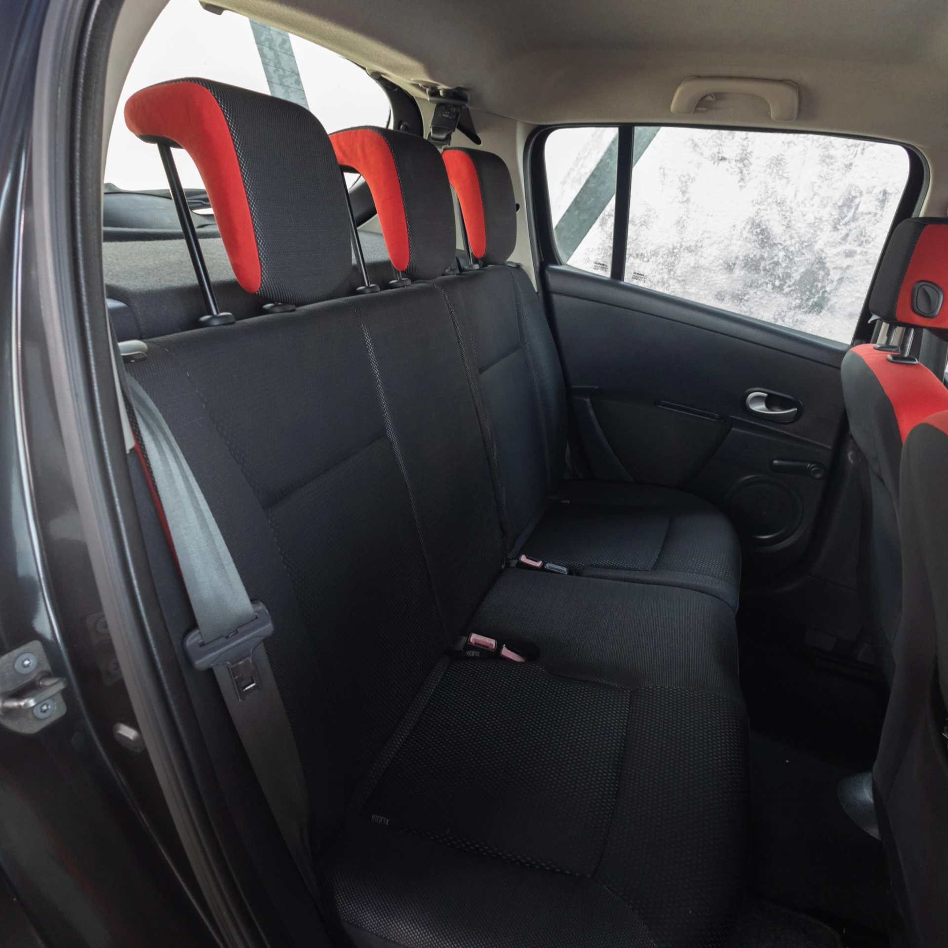 Renault Clio 1.5 dCi Rip Curl II 12