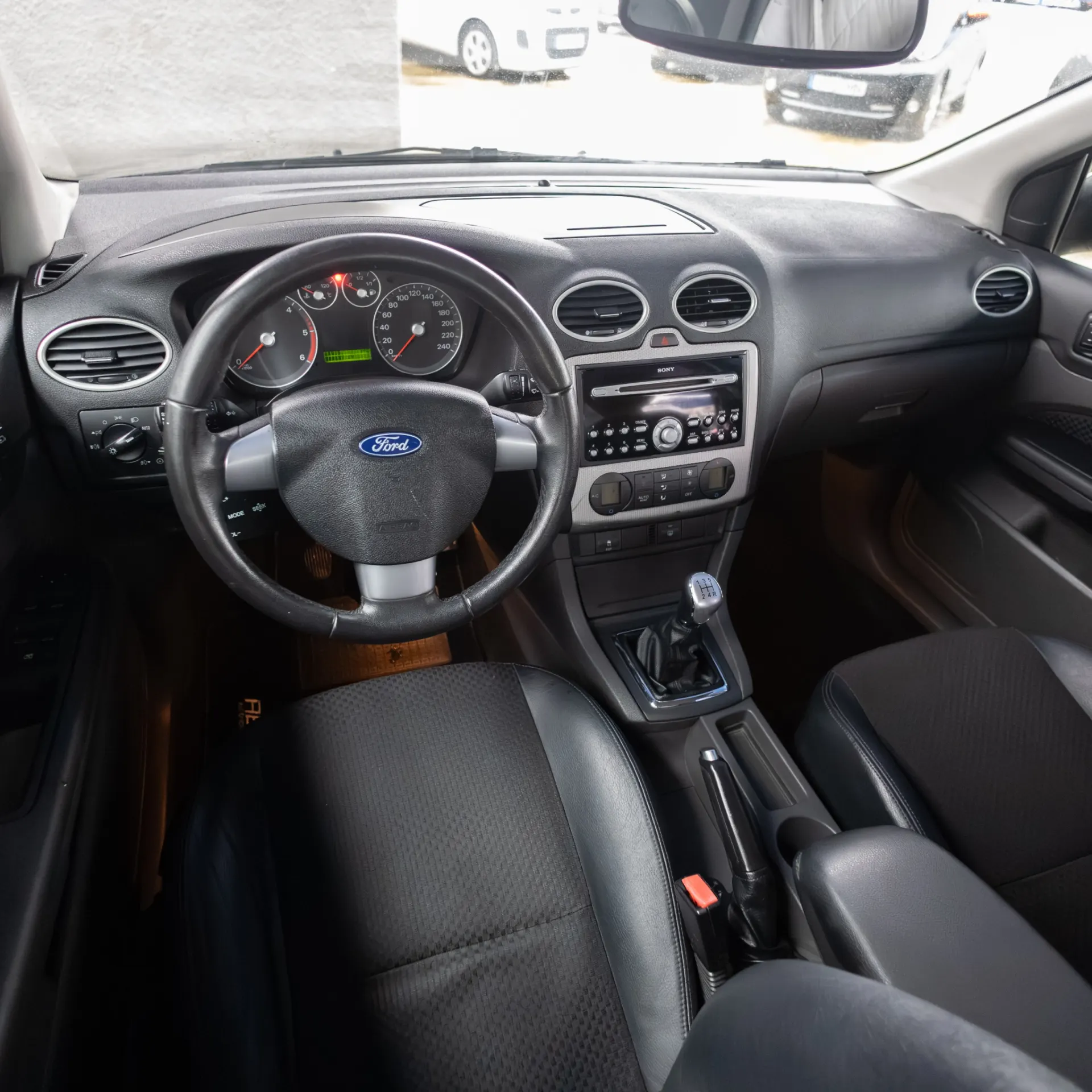 Ford Focus 1.6 TDCi Ghia 13