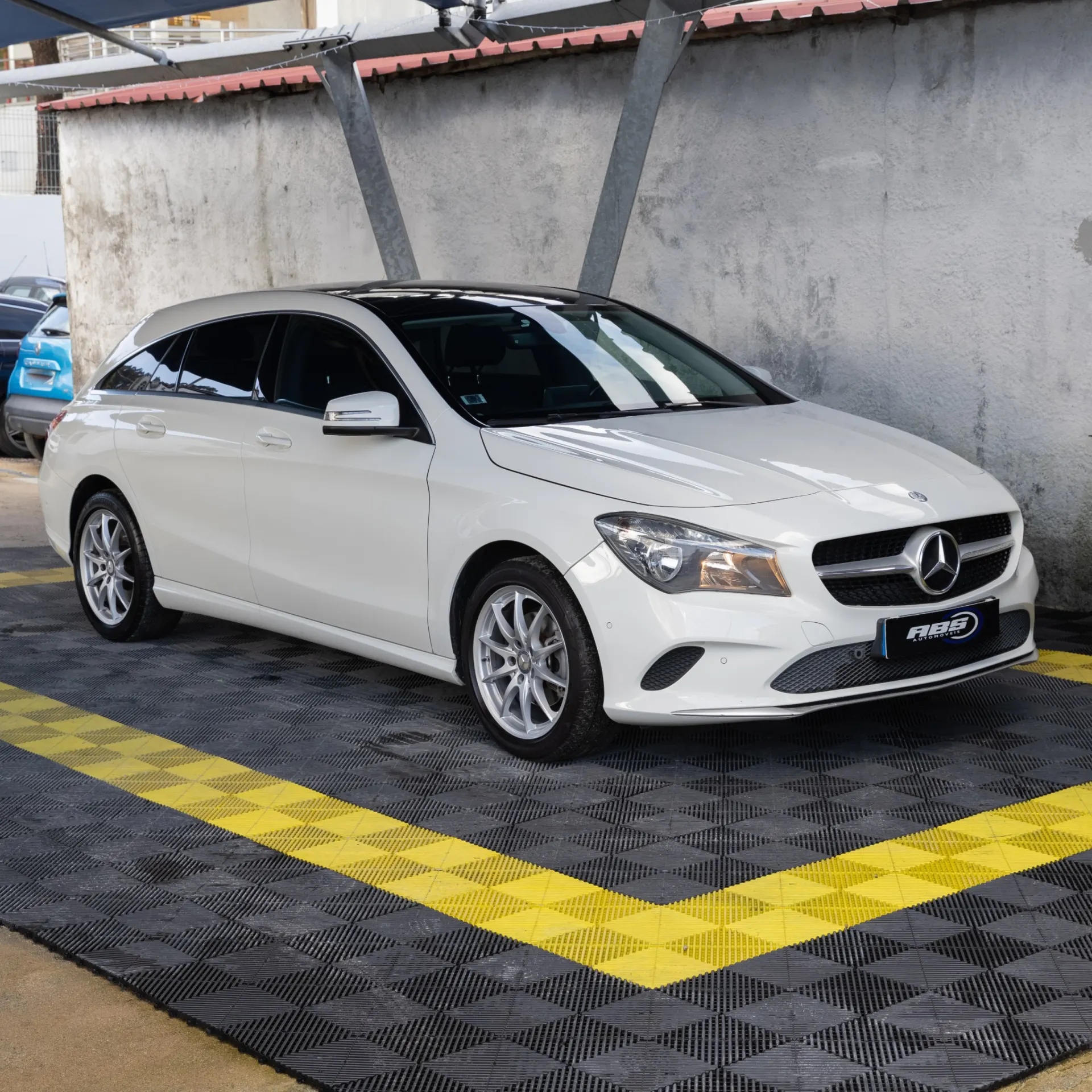 Mercedes-Benz CLA 180 3