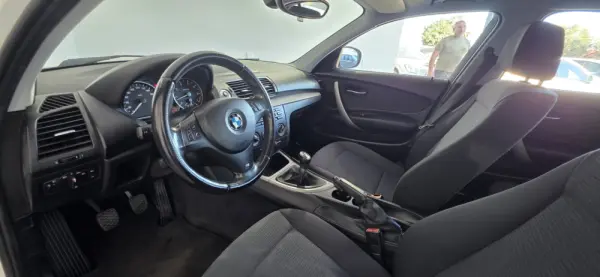 BMW 116 i Edition Sport 8