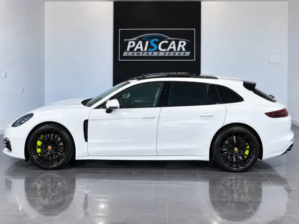Porsche Panamera Sport Turismo 4 E-Hybrid Platinum Edition 5