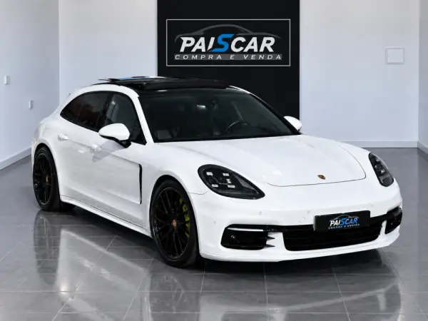 Porsche Panamera Sport Turismo 4 E-Hybrid Platinum Edition 2