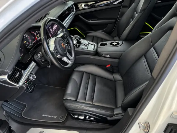 Porsche Panamera Sport Turismo 4 E-Hybrid Platinum Edition 7