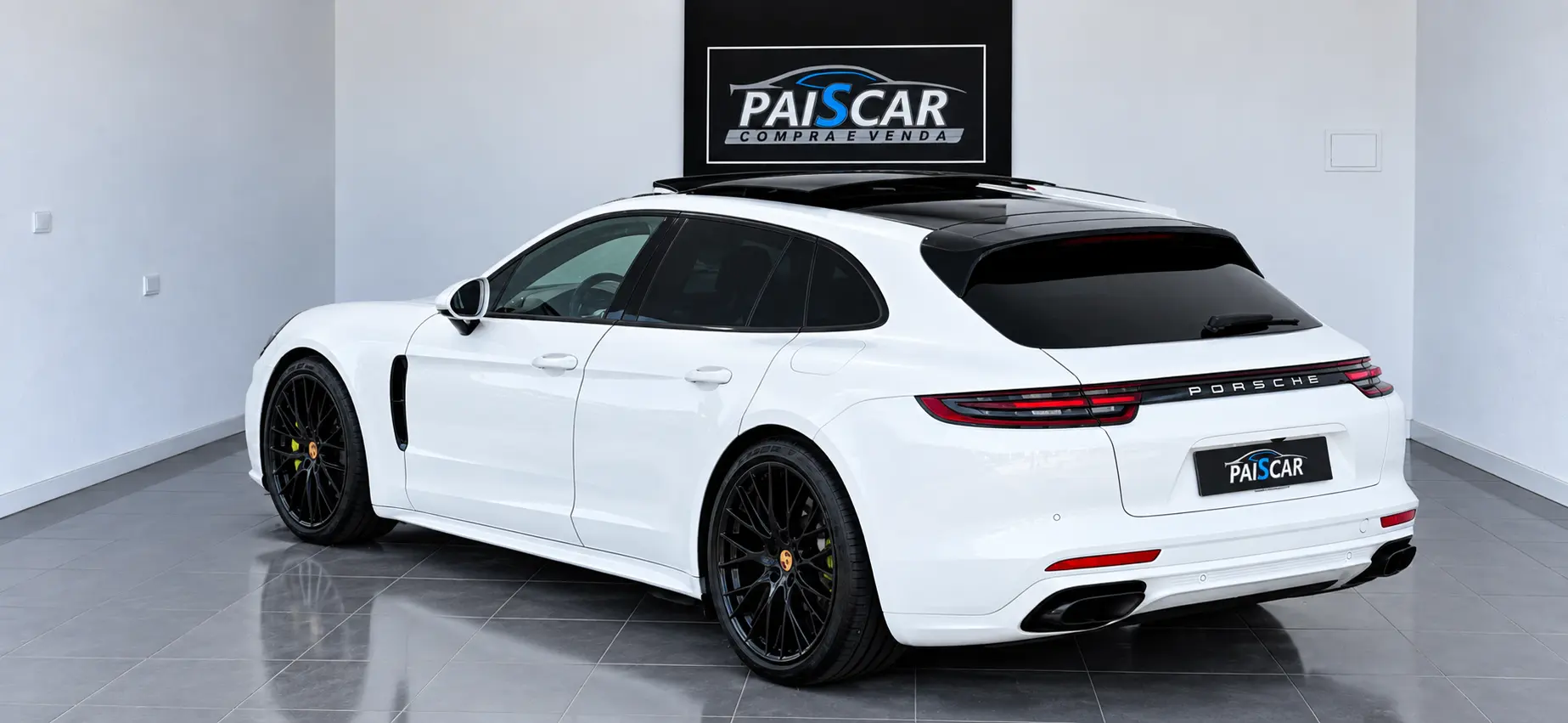 Porsche Panamera Sport Turismo 4 E-Hybrid Platinum Edition 4
