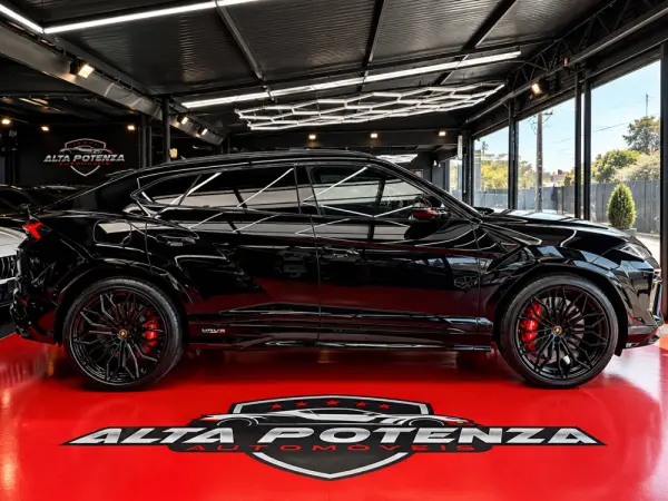Lamborghini Urus 4.0 V8 SE 5