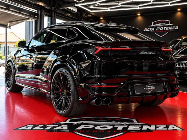 Lamborghini Urus 4.0 V8 SE 9