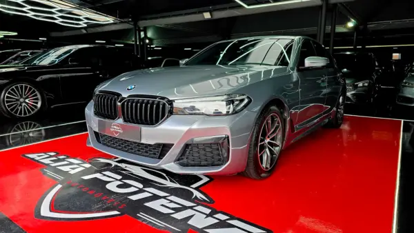 BMW 520 d Pack M Auto 3