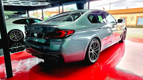 BMW 520 d Pack M Auto 7